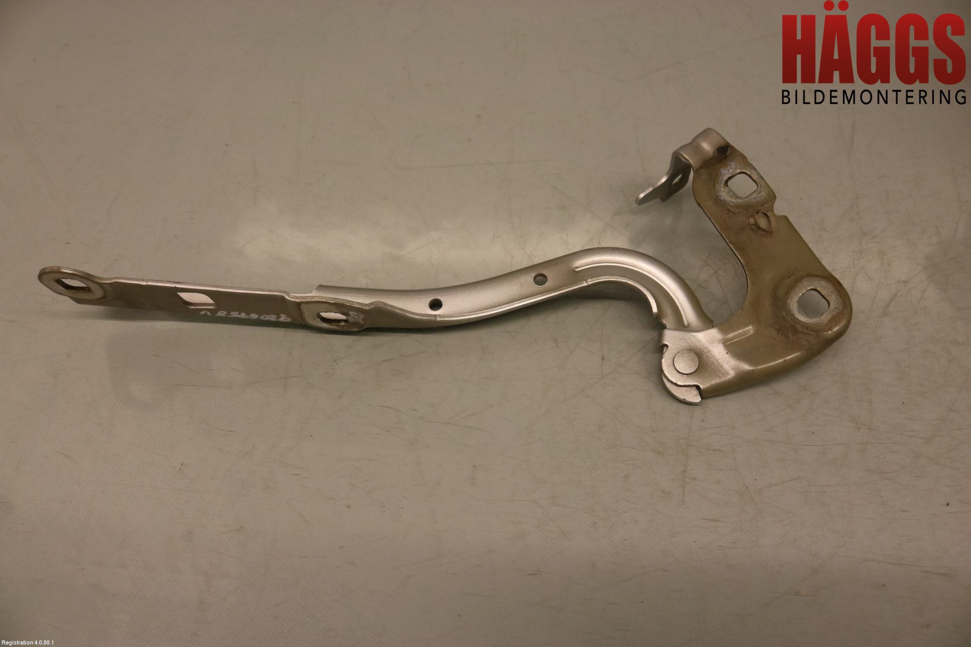 Opel ASTRA K 16-22 Huvgångjärn