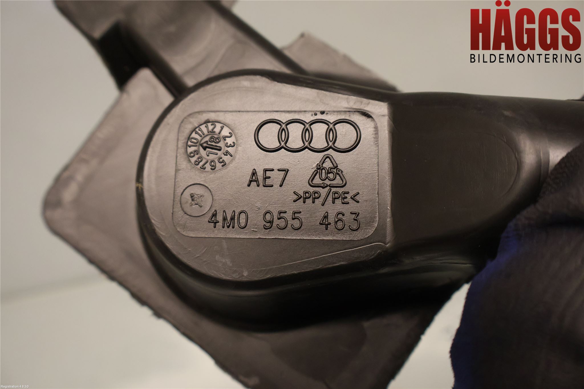 Audi Q8/SQ8 4M 19- Spolartank Påfyllningsrör