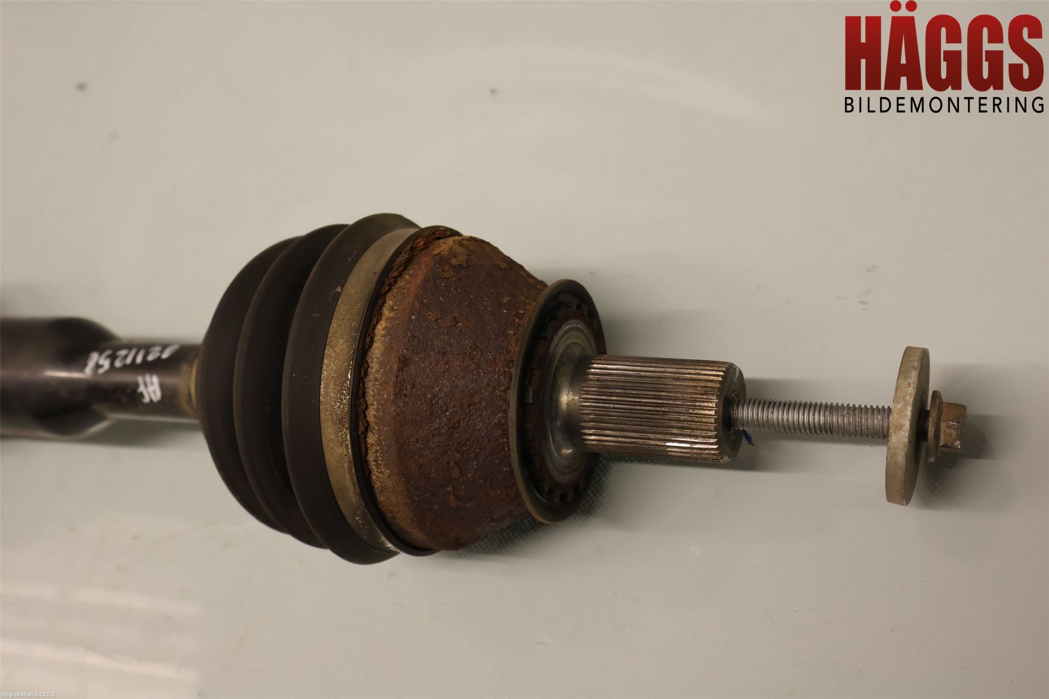 Volvo XC60 14-17 Drivaxel Fram Höger