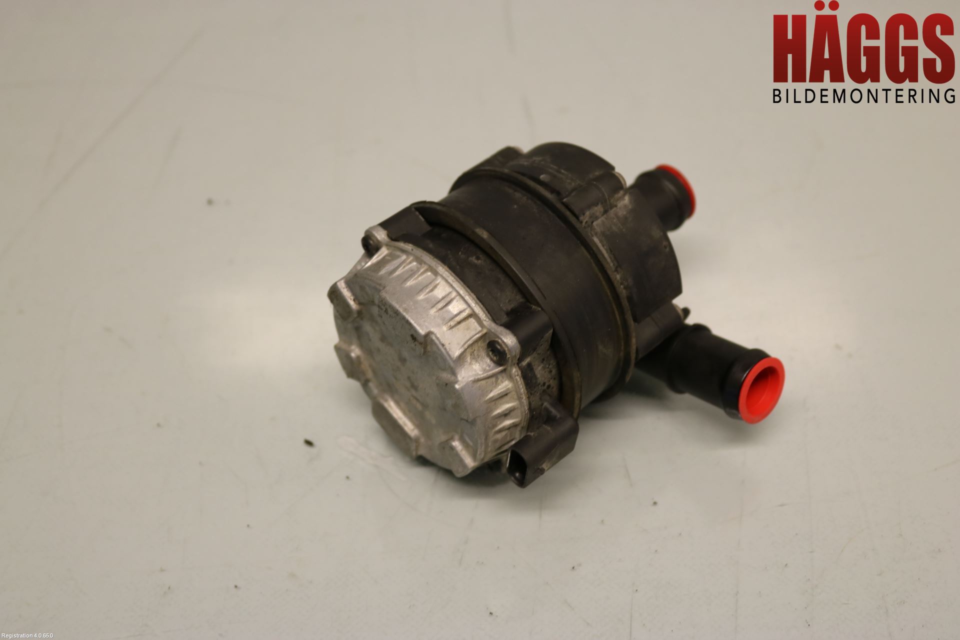 Volkswagen VW TIGUAN 16-24 Vattenpump