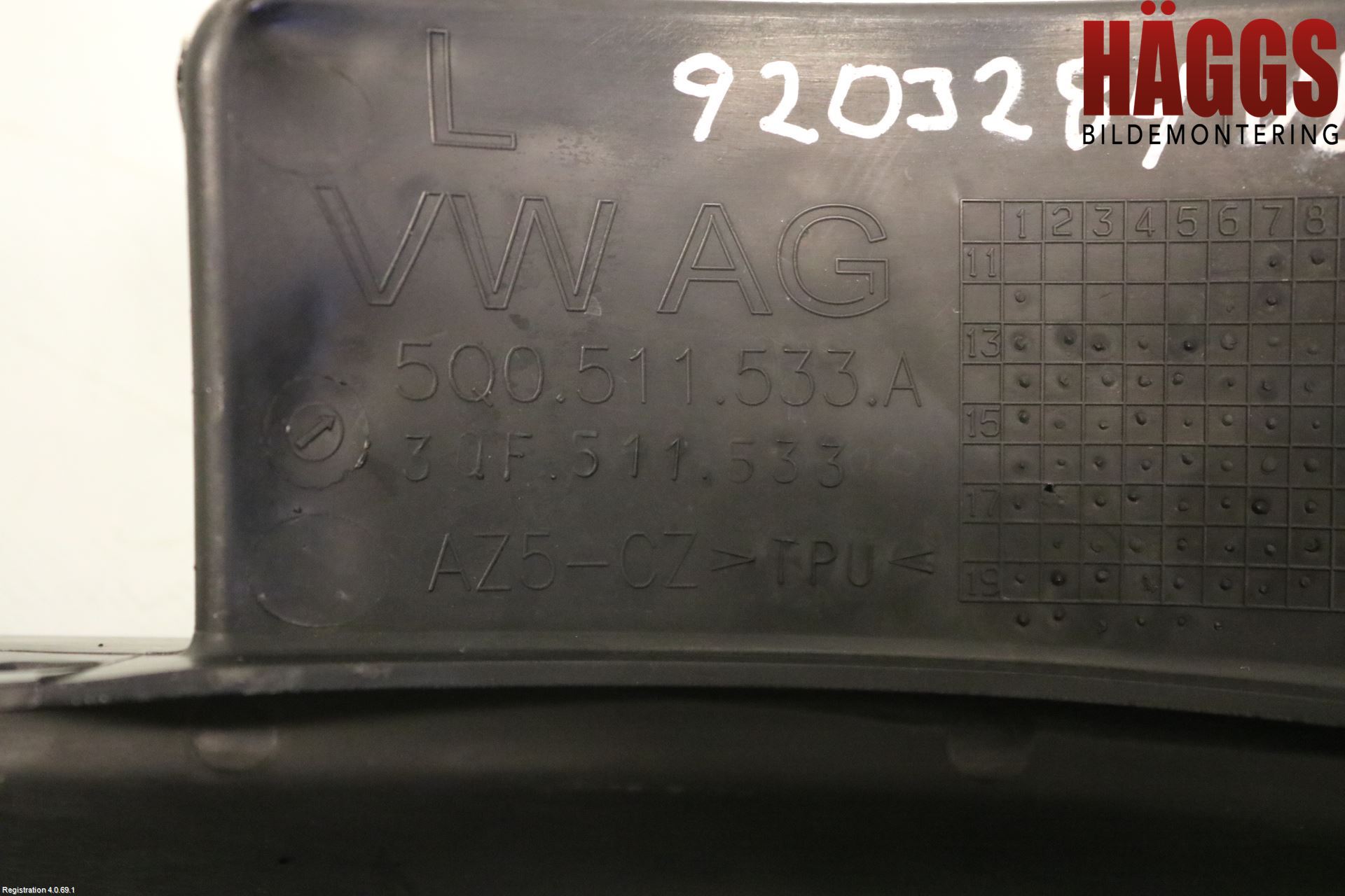 Volkswagen VW TIGUAN 16-24 Hasplåt Plåt-Plast