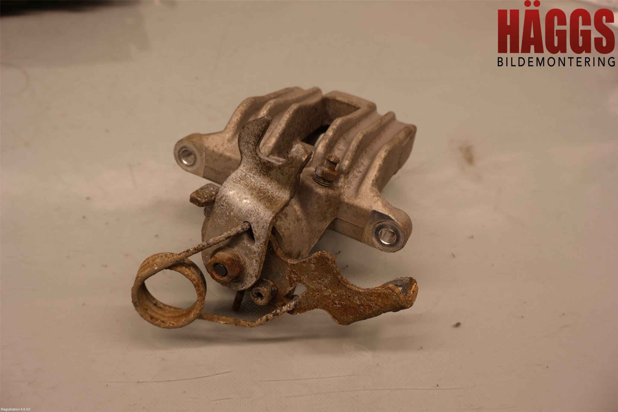 Volkswagen VW PASSAT 01-05 Bromsok Bak Vänster