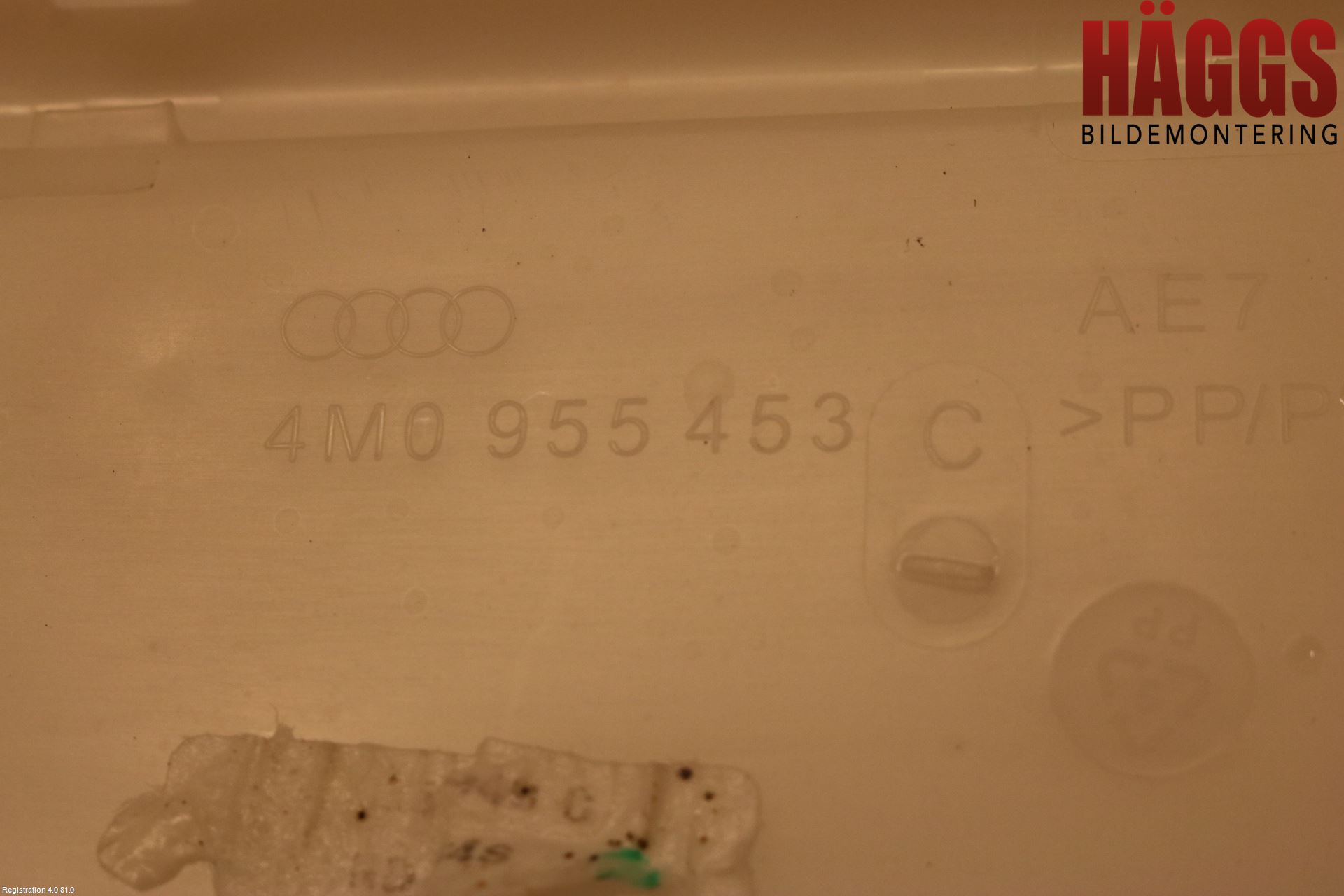 Audi Q7/SQ7 Spolartank Vindruta-Strål