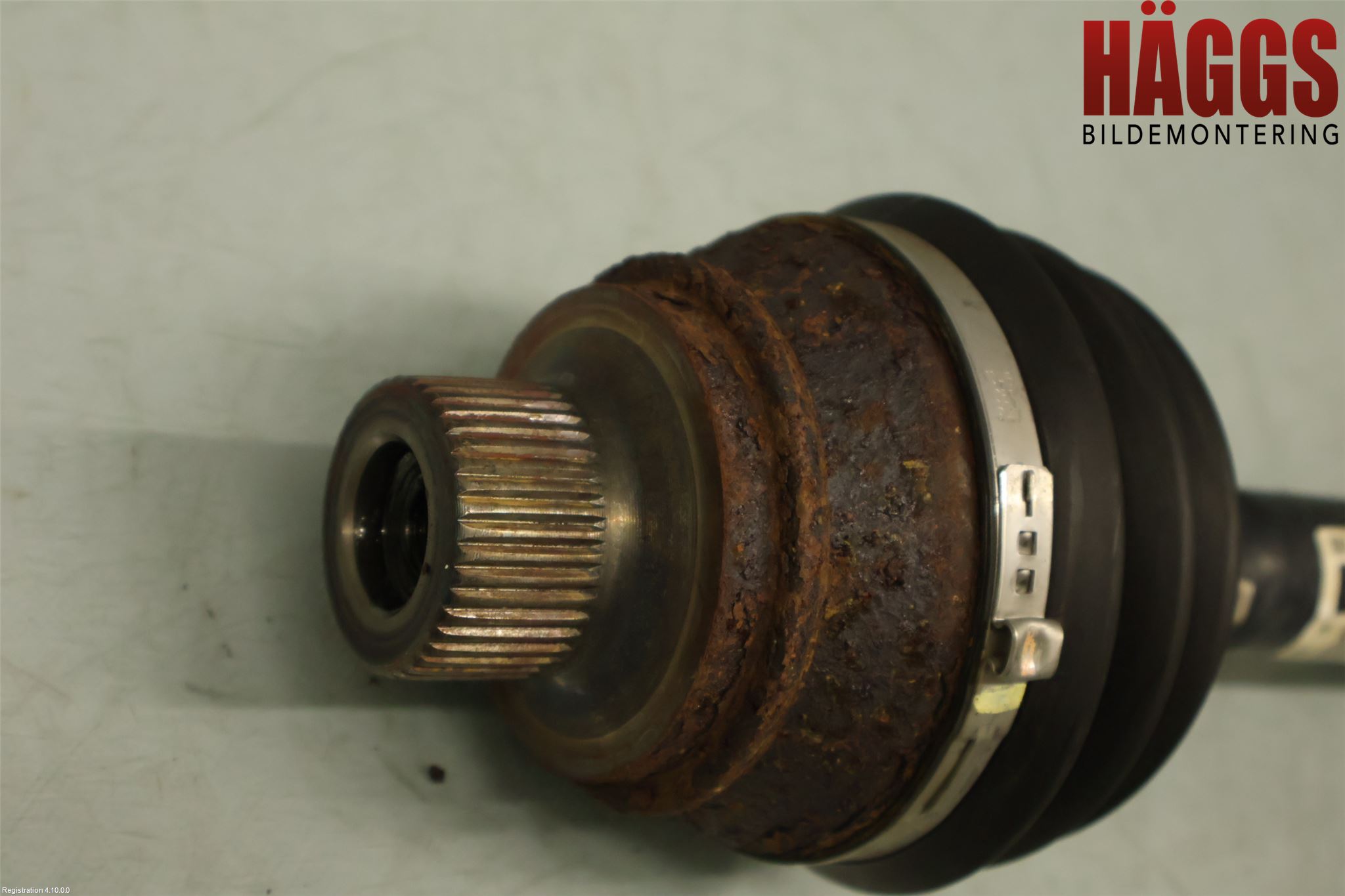 Audi A4/S4 08-11 Drivaxel Fram Vänster