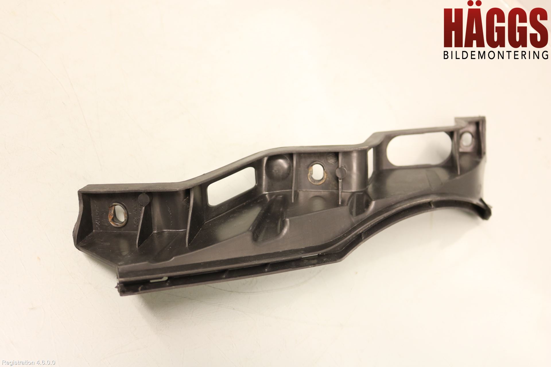 Volkswagen VW PASSAT 05-11 Stötfångarfäste Fram Hö