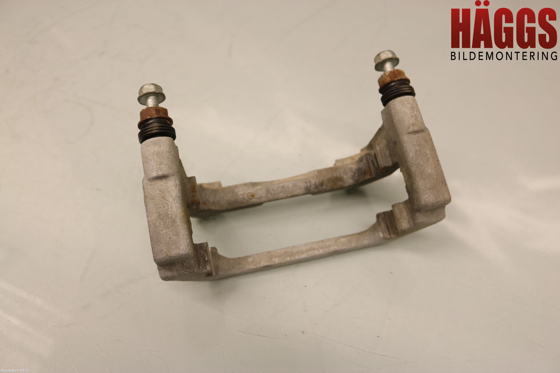 Tesla MODEL Y 21- Bromsokshållare