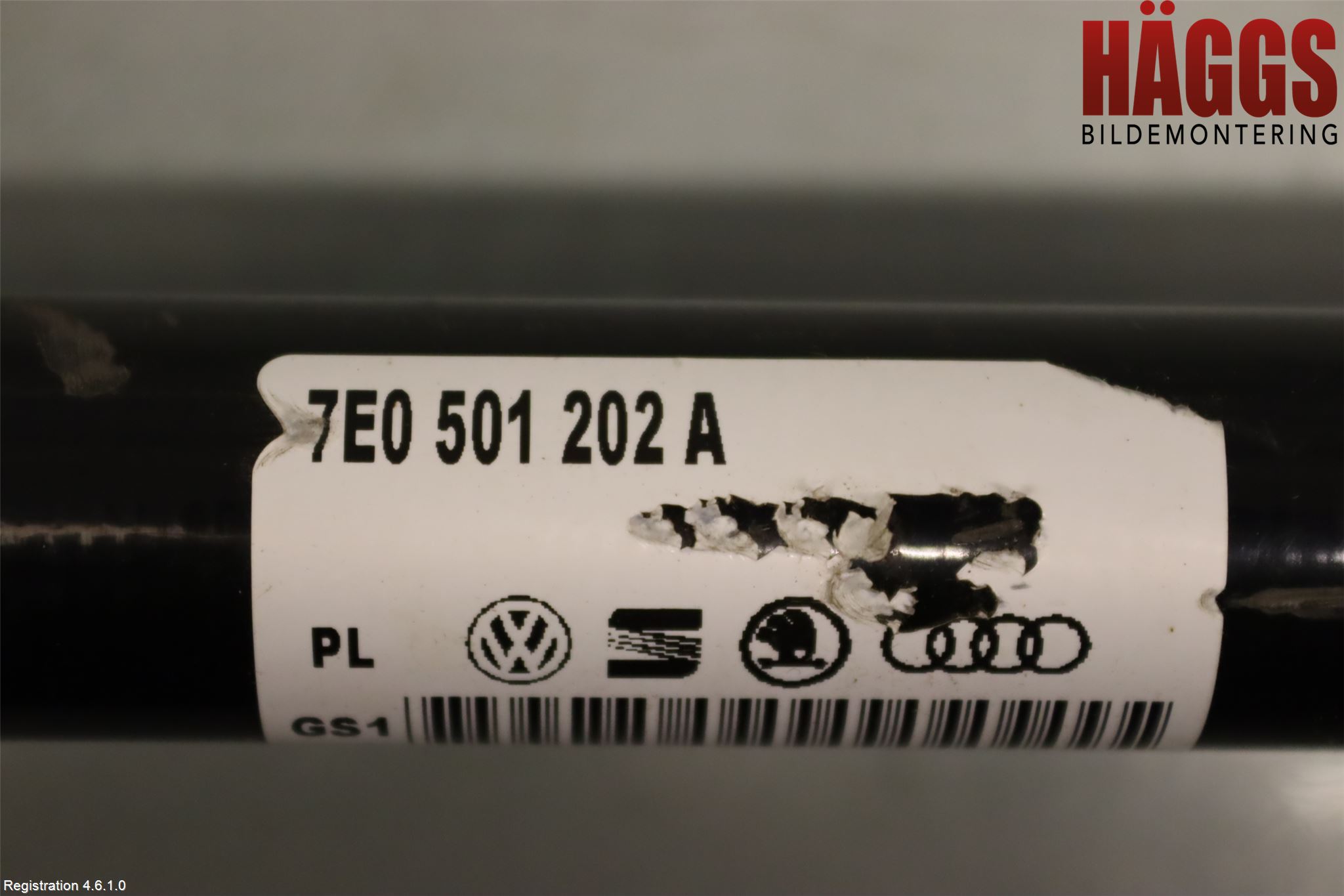 Volkswagen VW TRANSP/CARAVELLE (T7) 22-24 Drivaxel Bak Höger