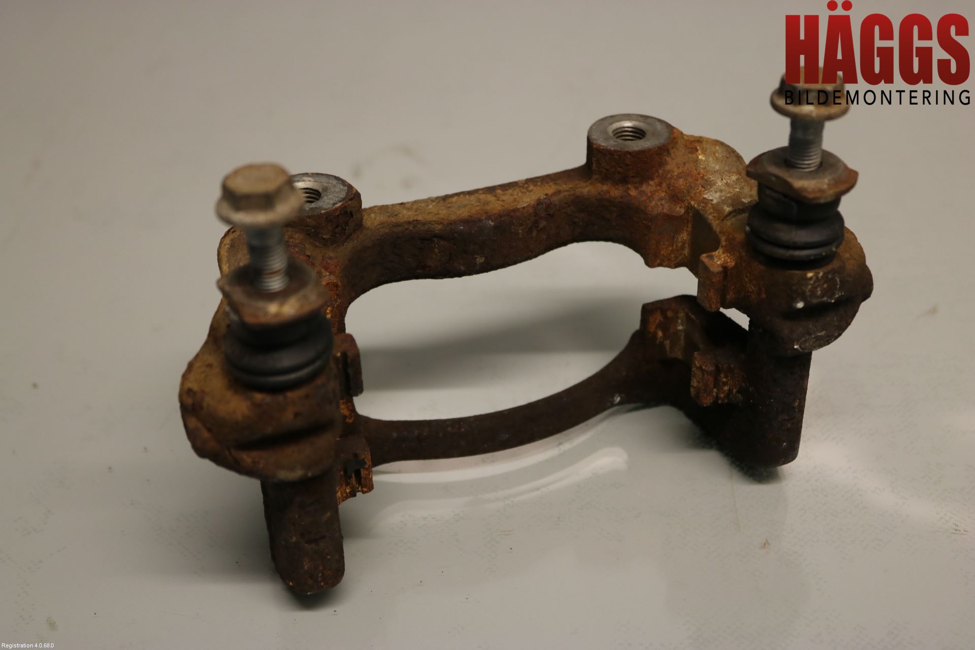 Toyota AURIS 13-19 Bromsokshållare