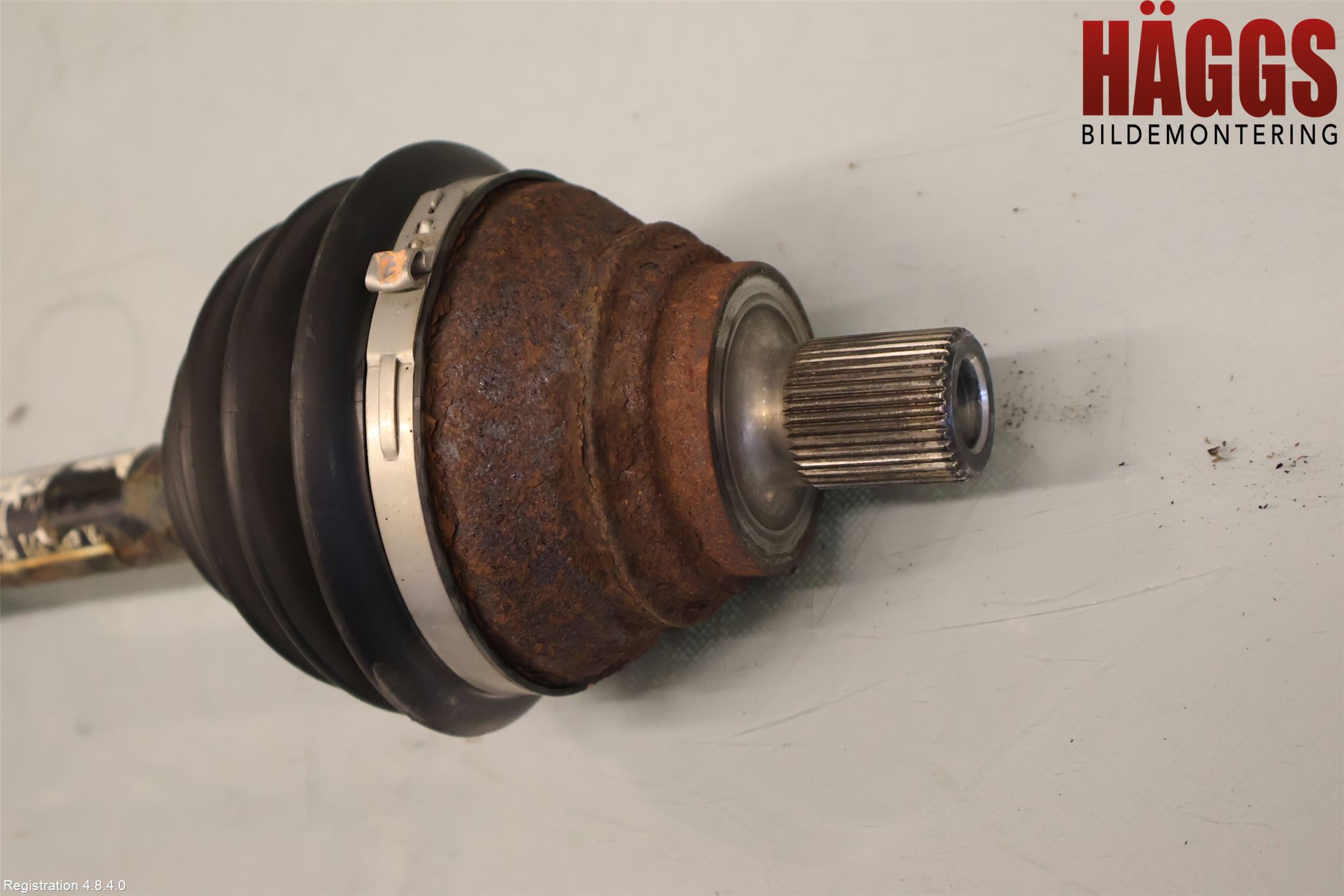 Volkswagen VW GOLF VI 09-13 Drivaxel Fram Vänster