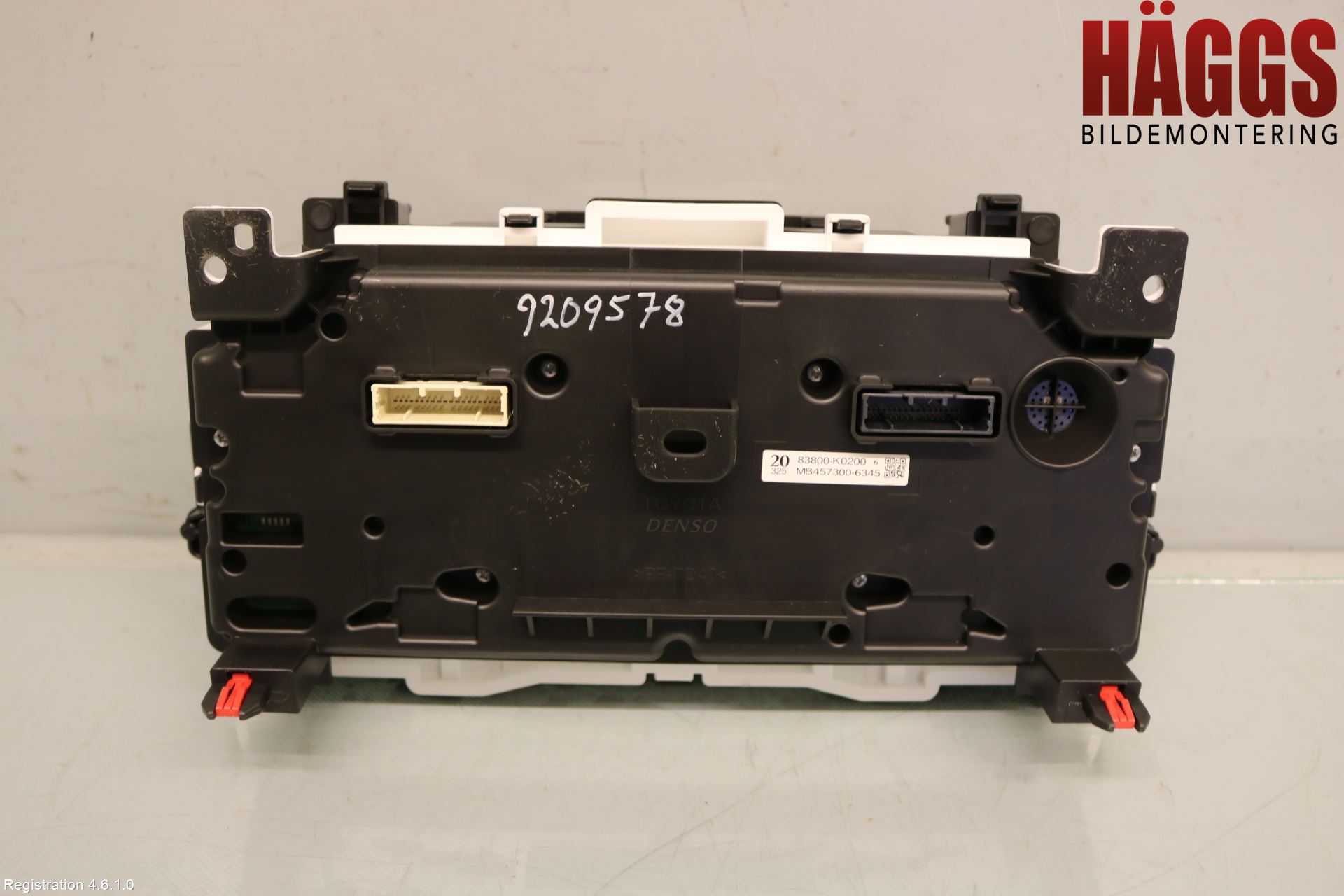Toyota YARIS XP21 20- Instrument Komb