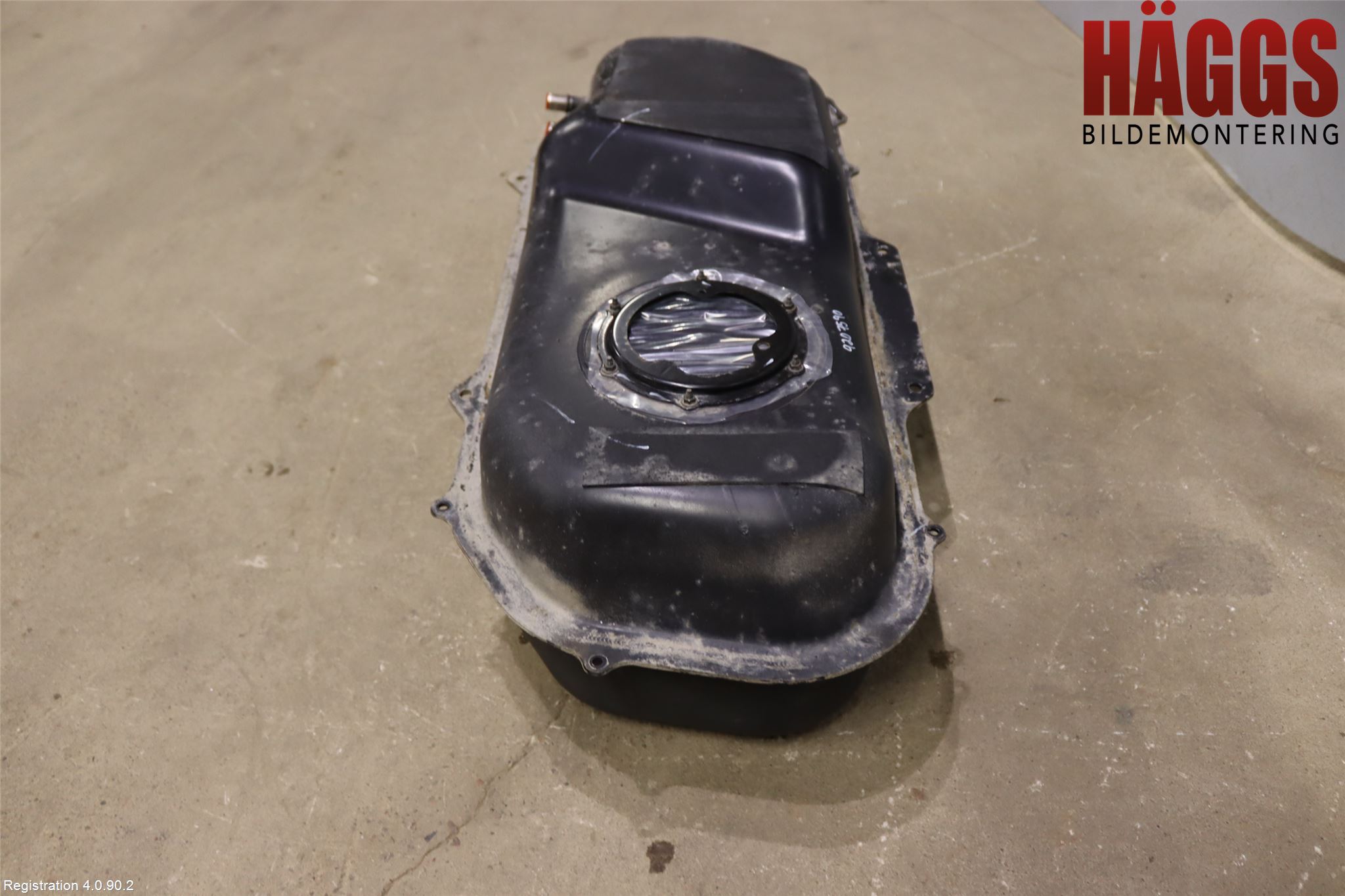 Mitsubishi OUTLANDER 13-21 Bränsletank