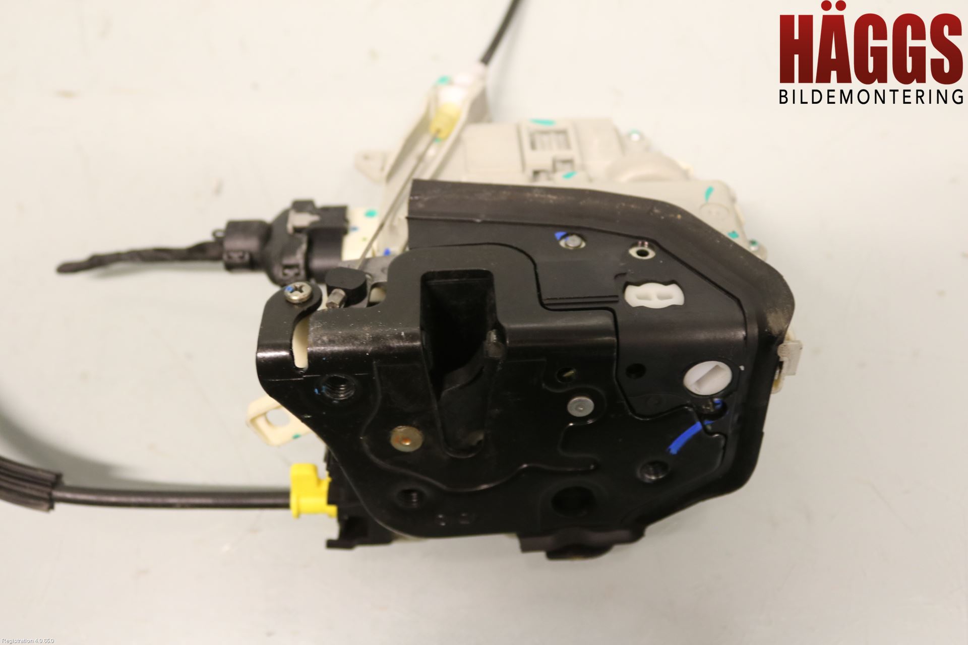 Audi A4/S4 08-11 Låskista-Dörrlås