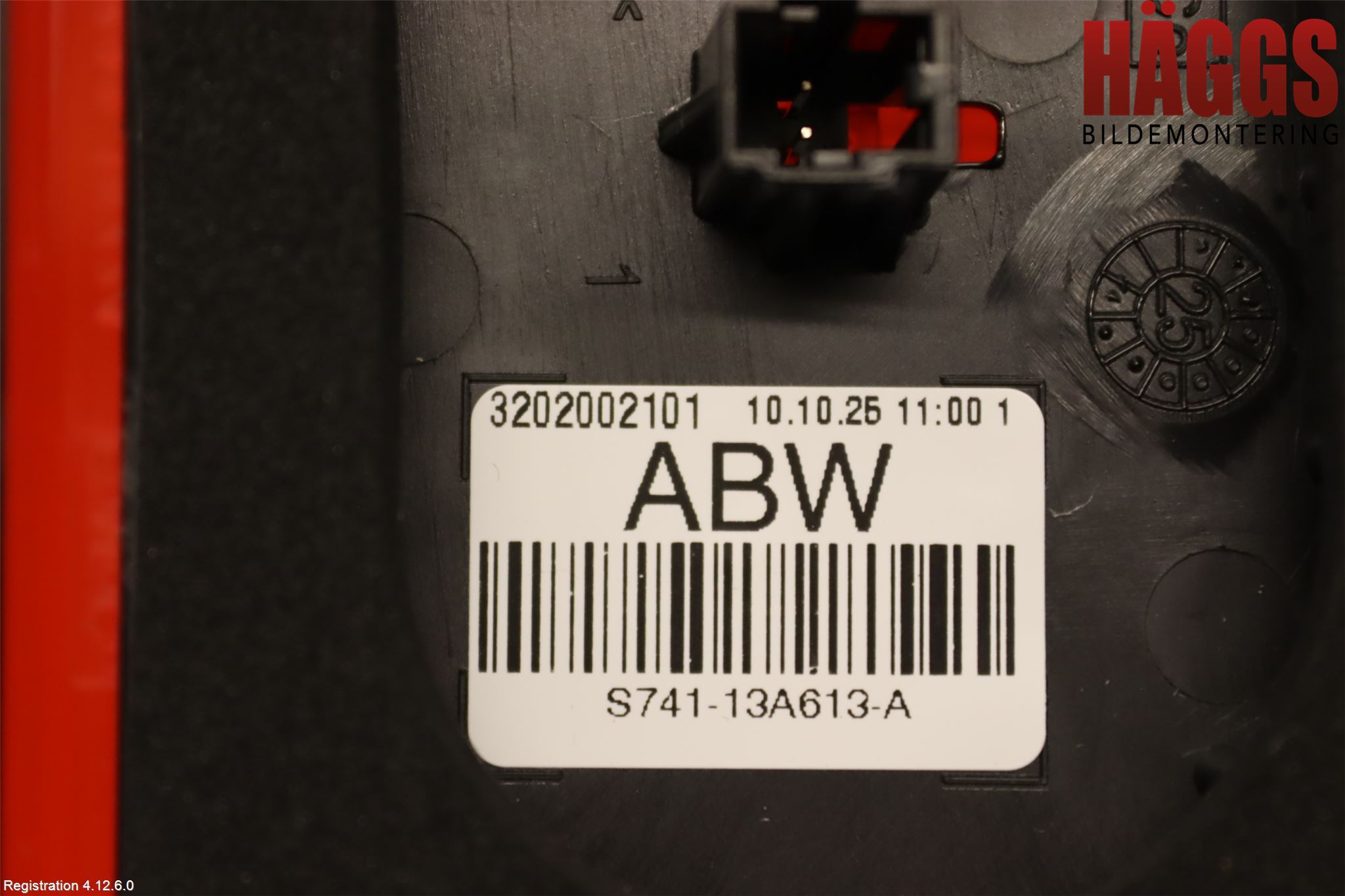 Volkswagen VW TRANSP/CARAVELLE/CALIFORNIA T8 25- Bromsljus Bakruta