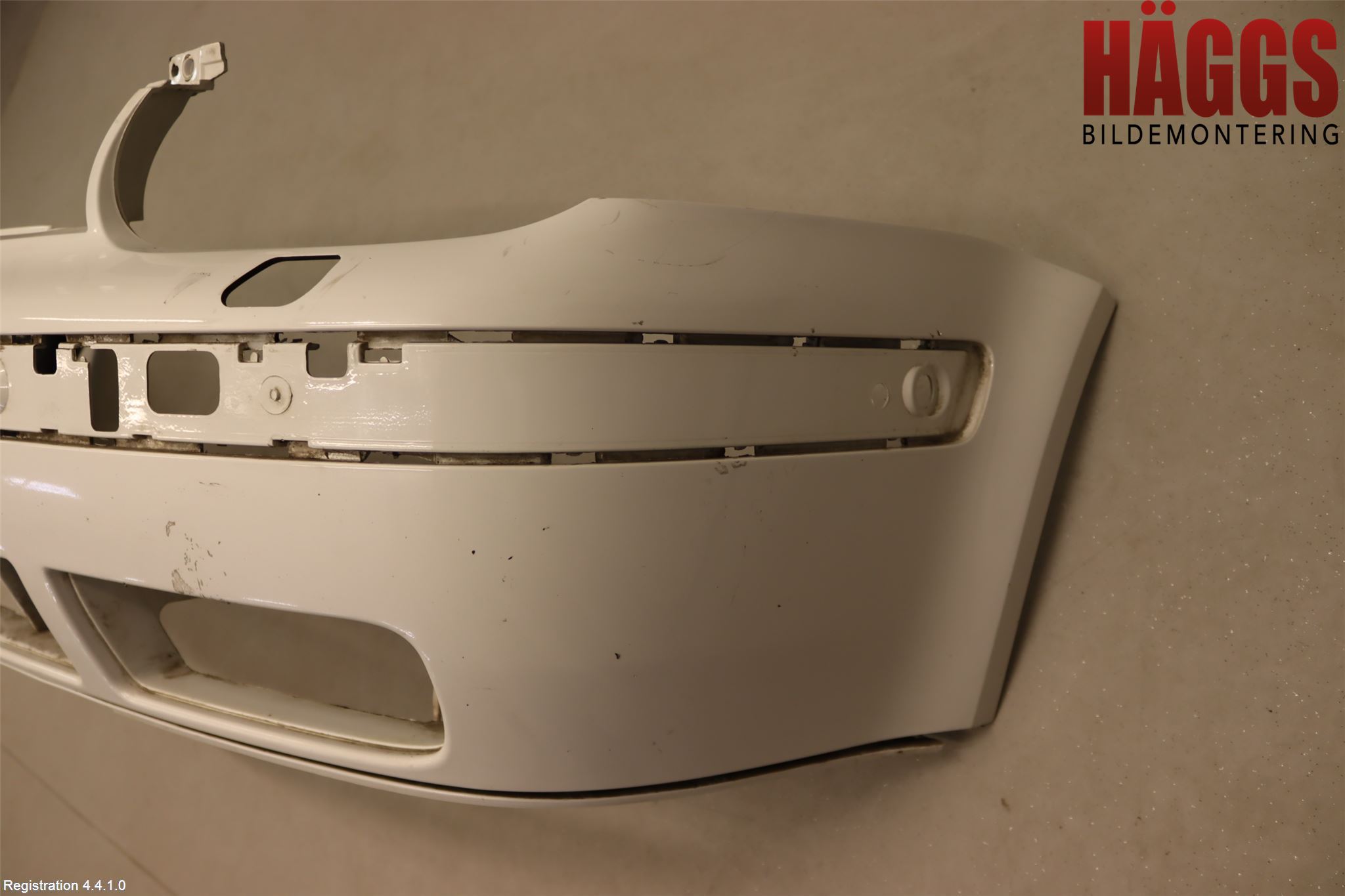 Volkswagen VW GOLF IV 98-06 Stötfångarbeklädnad Fram