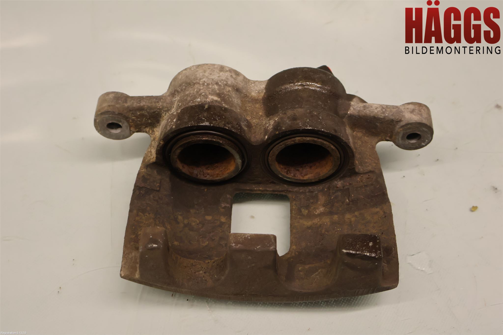 Volkswagen VW AMAROK 2H 10-22 Bromsok Fram Höger