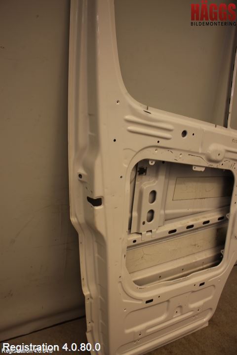 Volkswagen VW CRAFTER 06-16 Dörr Fram Vänster