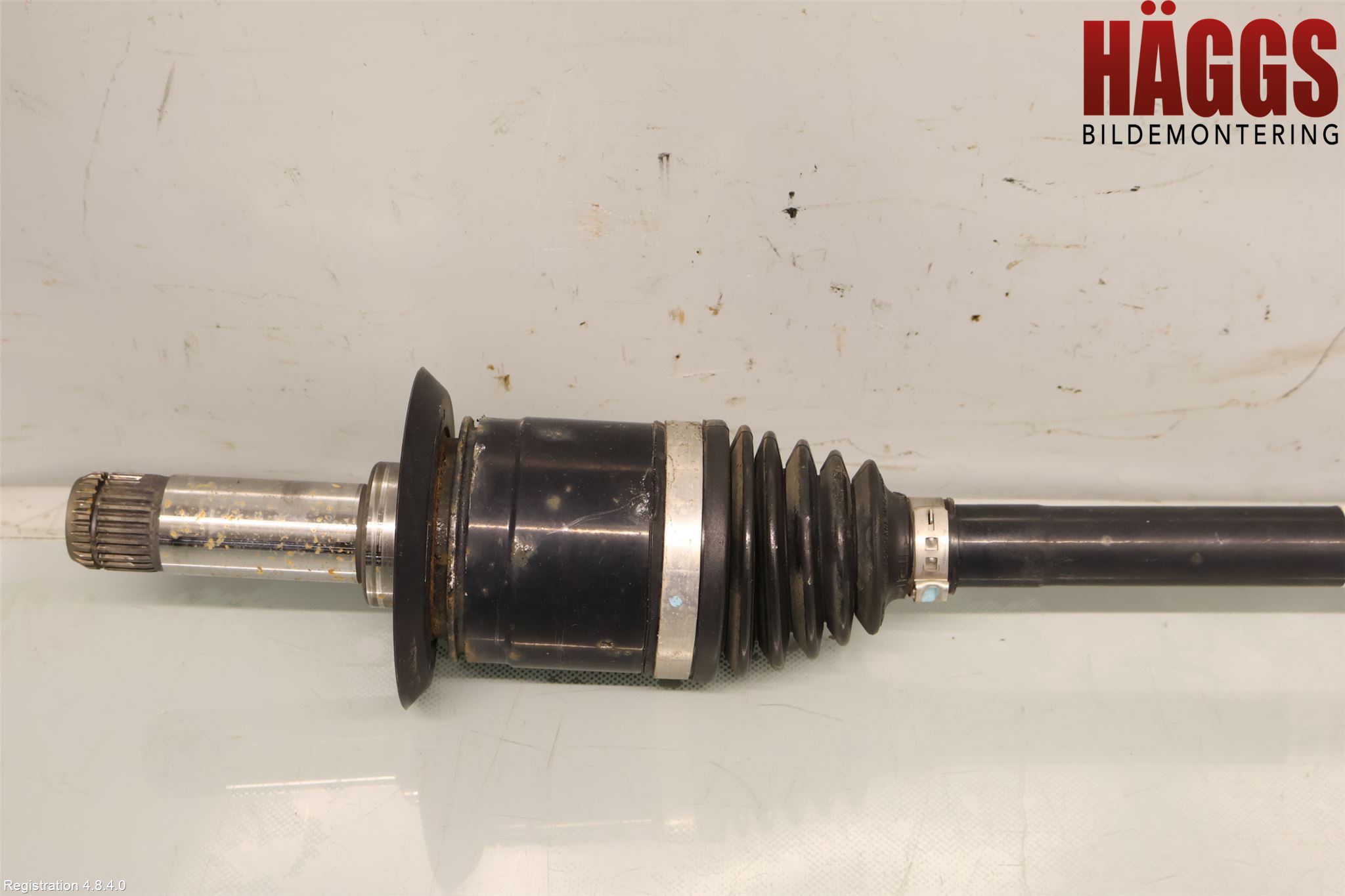 BMW X1 F48 15-22 Drivaxel Bak Vä-Hö