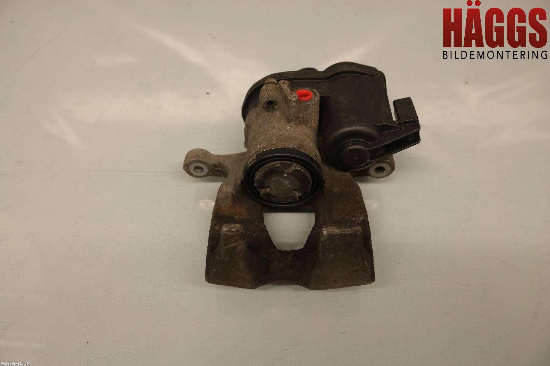 Audi A6 F2/C8 19- Bromsok Bak Höger