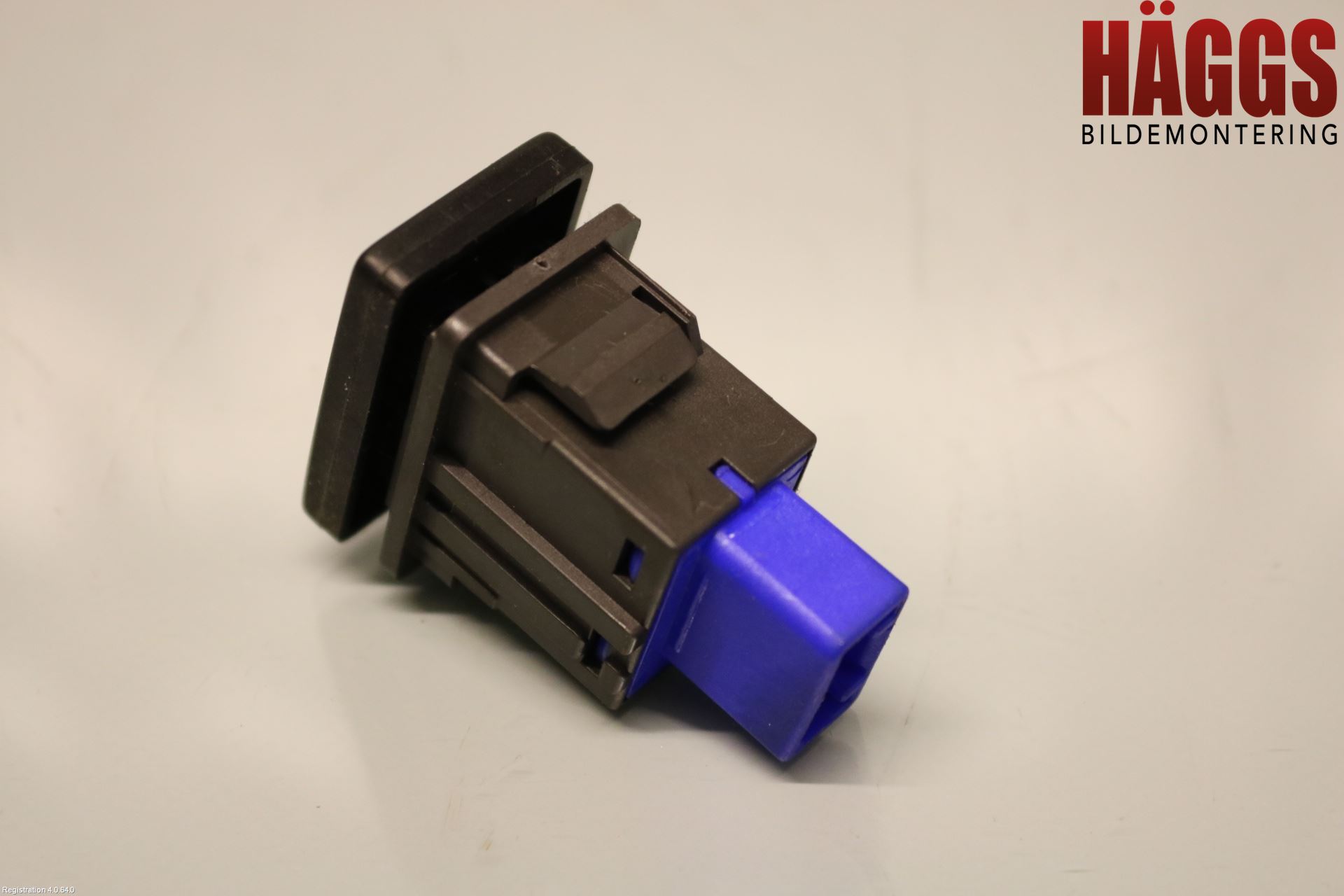 Toyota AURIS 13-19 Strömställare Övrigt