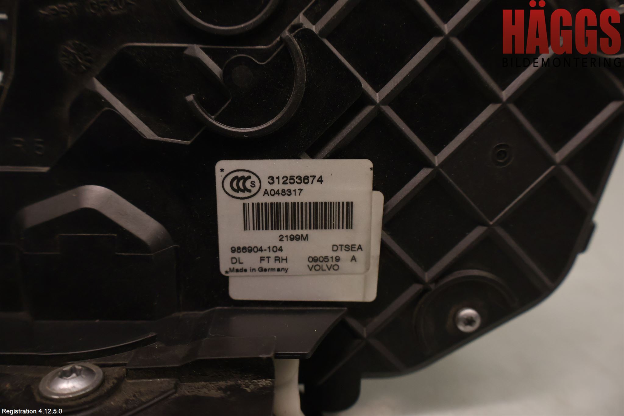 Volvo XC70 08-13 Låskista-Dörrlås