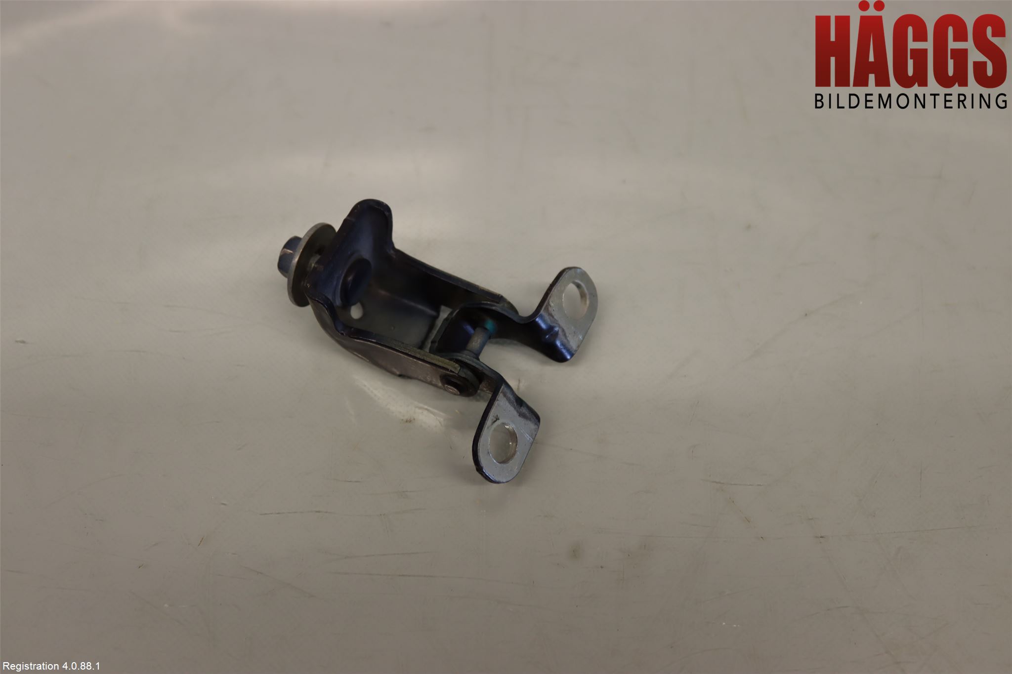 Citroen C3 10-17 Bakluckegångjärn Hö