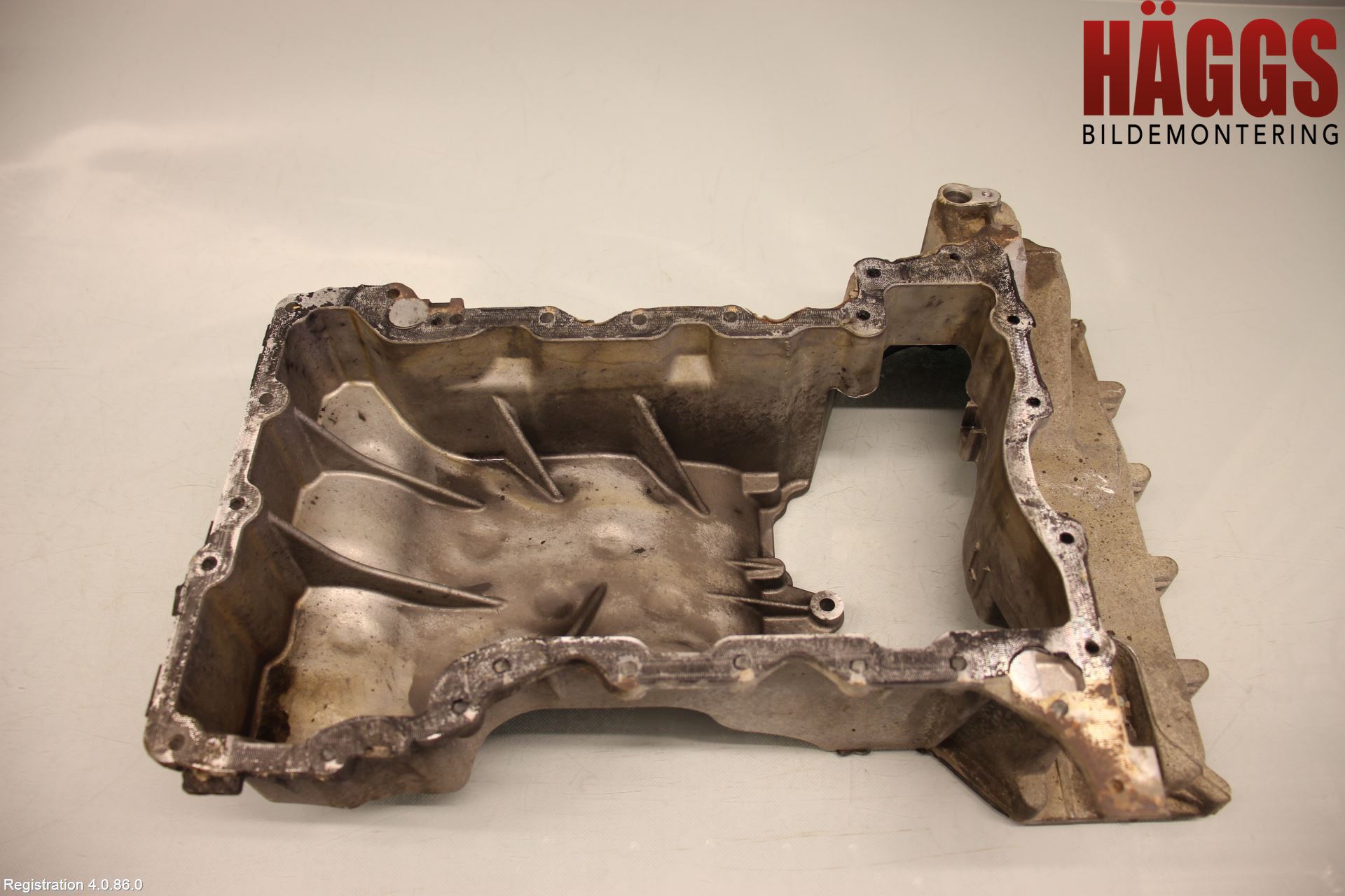 Dodge PICK UP RAM 81- Oljetråg