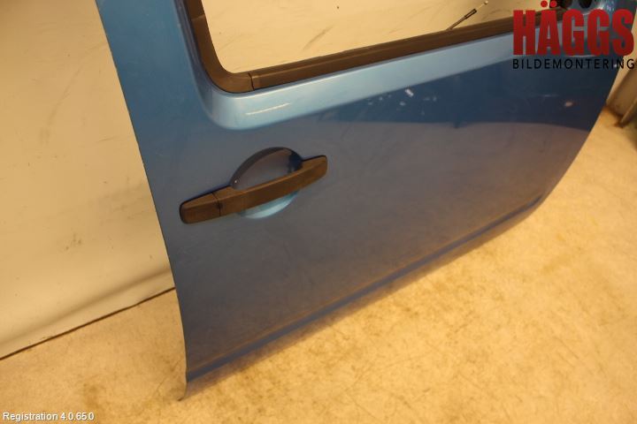 Nissan NAVARA 05-16 Dörr Fram Höger