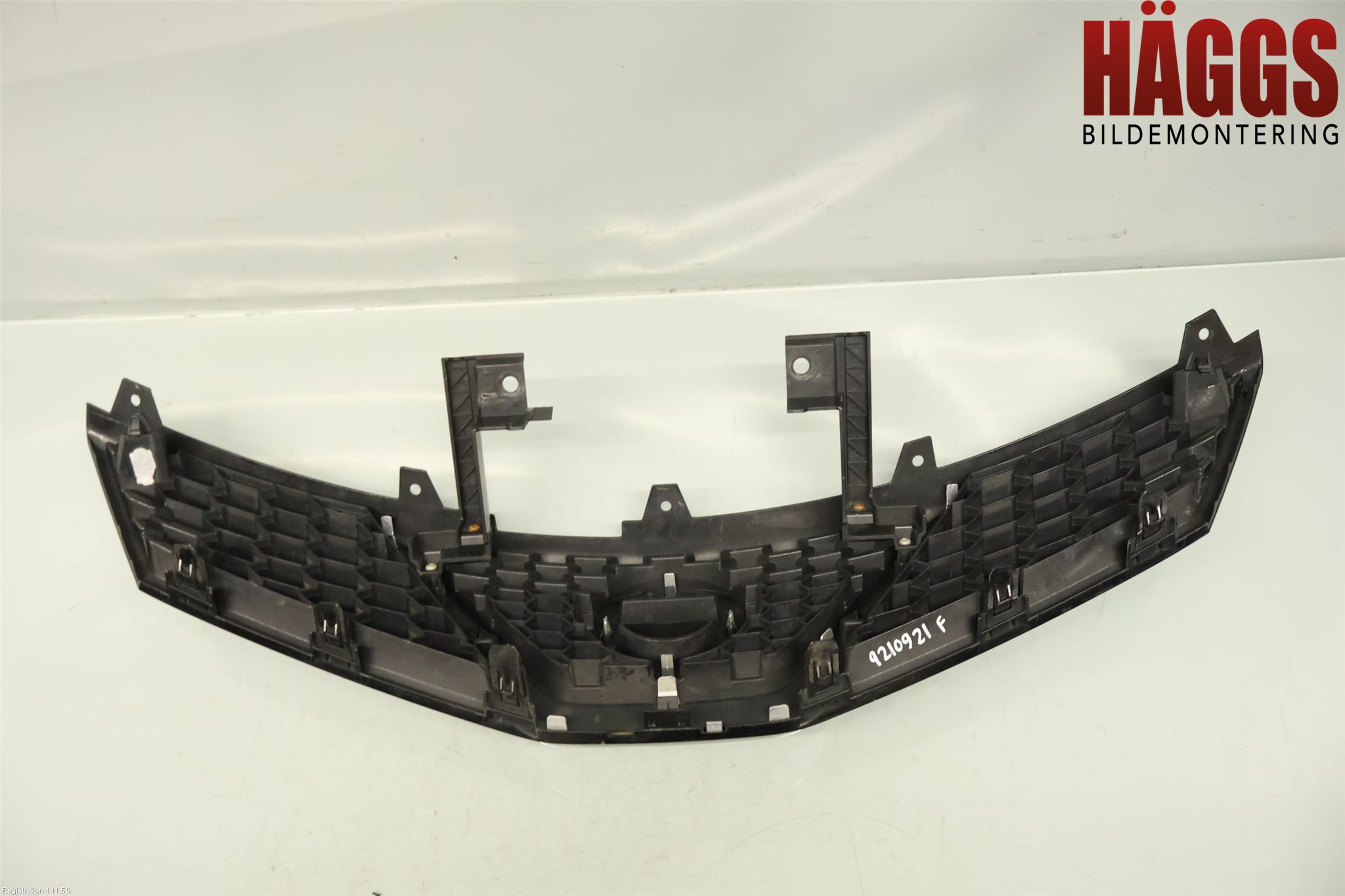 Nissan PULSAR Grill Komp