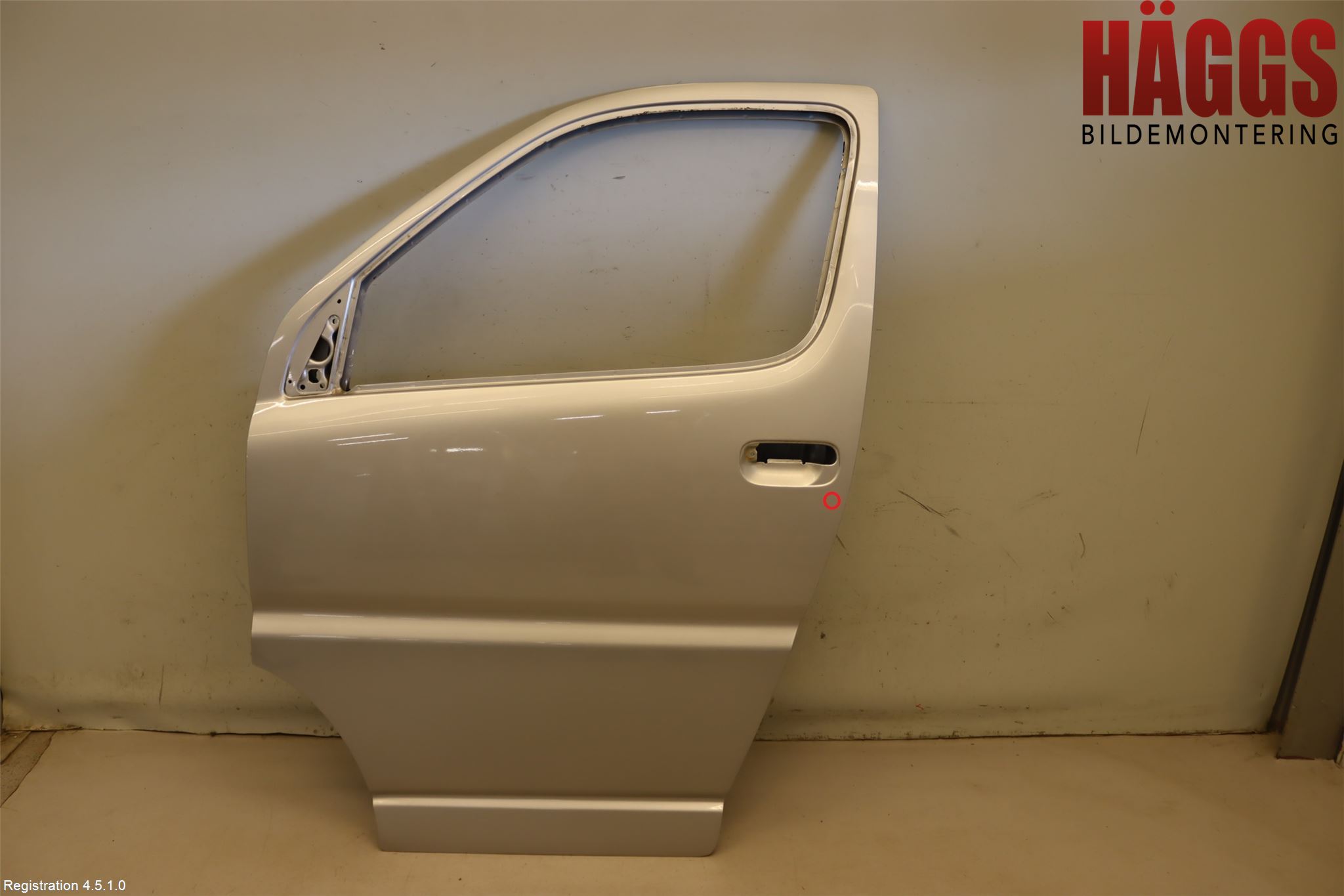 Toyota HI-ACE 06-12 Dörr Fram Vänster