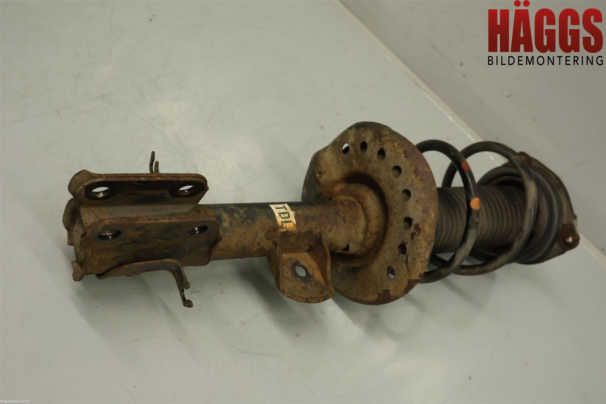 Nissan JUKE 10-14 Fjäderben Fram Vänster