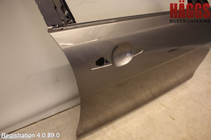 Jaguar XE (X760) 15-24 Dörr Fram Höger