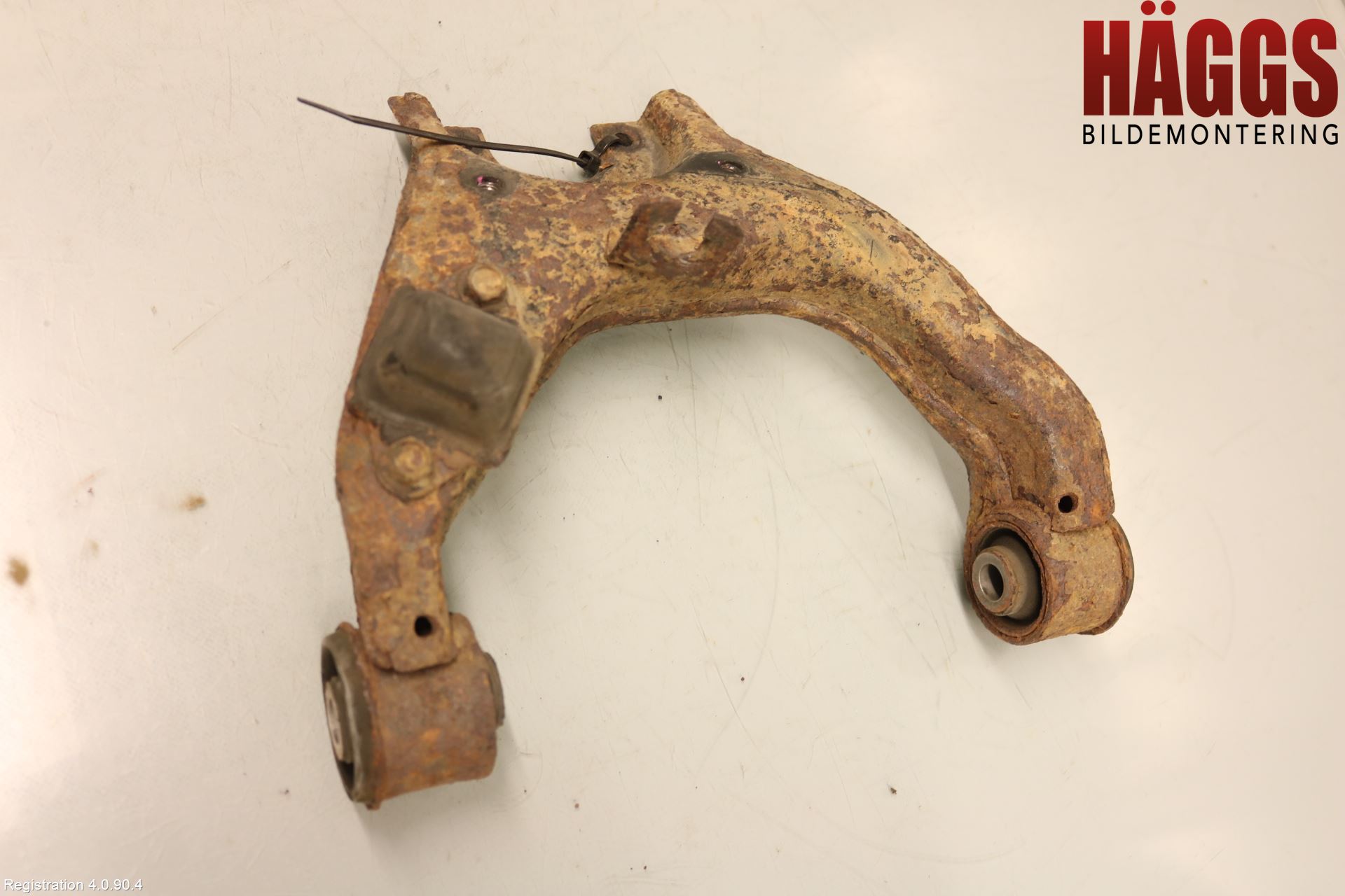 Mitsubishi L200 06-15 Bärarm Fram Övre Hö