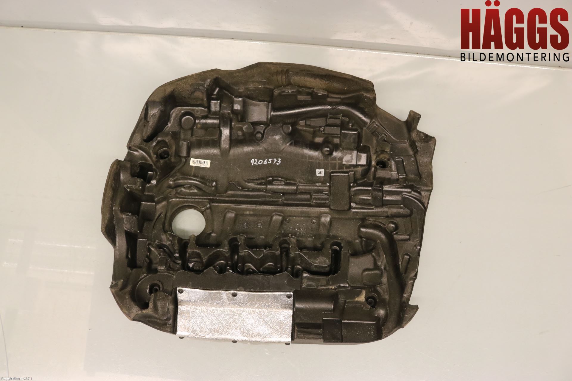 Volvo V90 17->> Motorkåpa