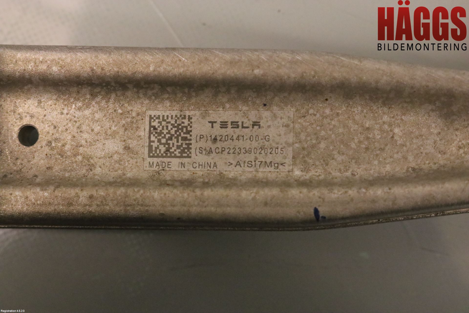 Tesla MODEL X 16- Bärarm Bak Vänster