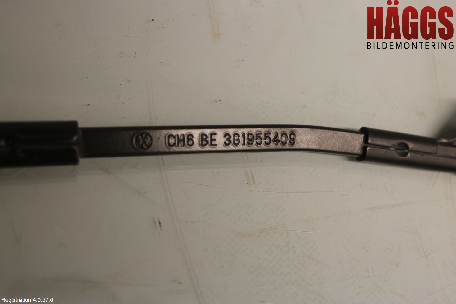 Volkswagen VW PASSAT 15-19 Torkararm Armar Vindruta