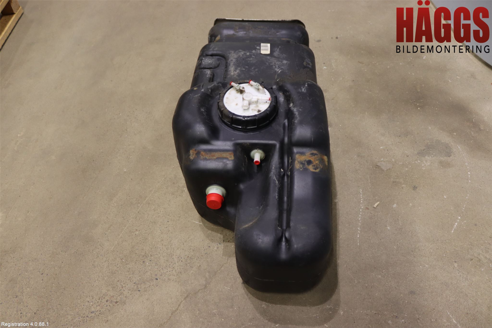 Nissan NAVARA 05-16 Bränsletank Diesel