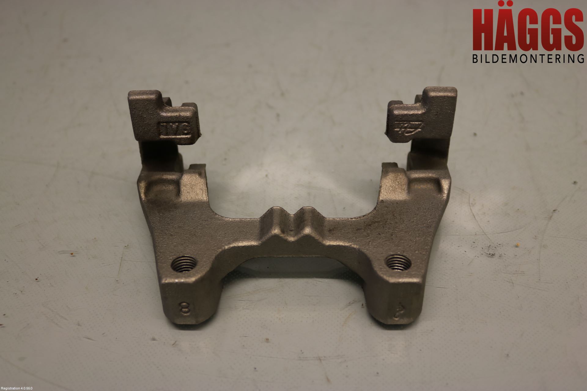 Audi Q3 F3 19- Bromsokshållare