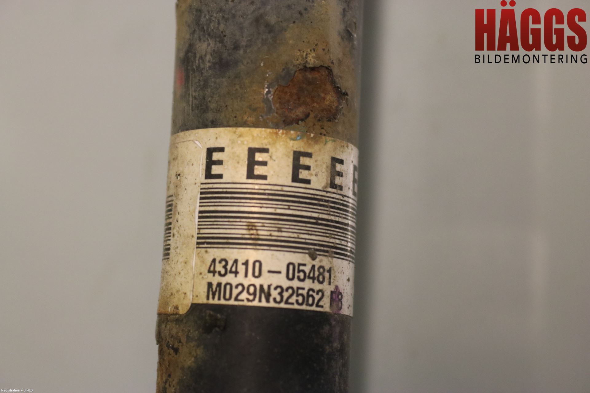 Toyota AVENSIS 09-15 Drivaxel Fram Höger