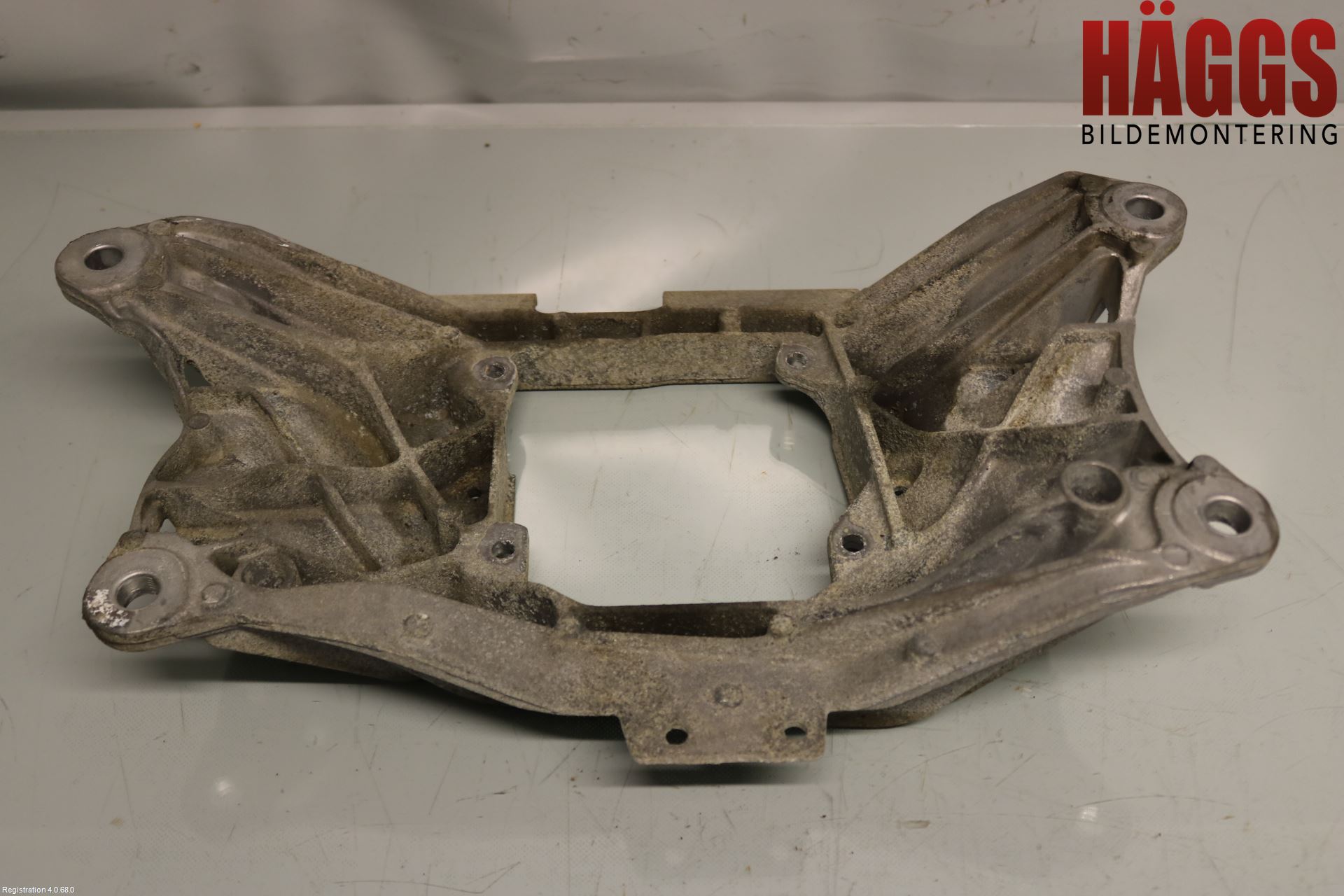 Audi A6/S6 4G 11-18 Växellådsbalk