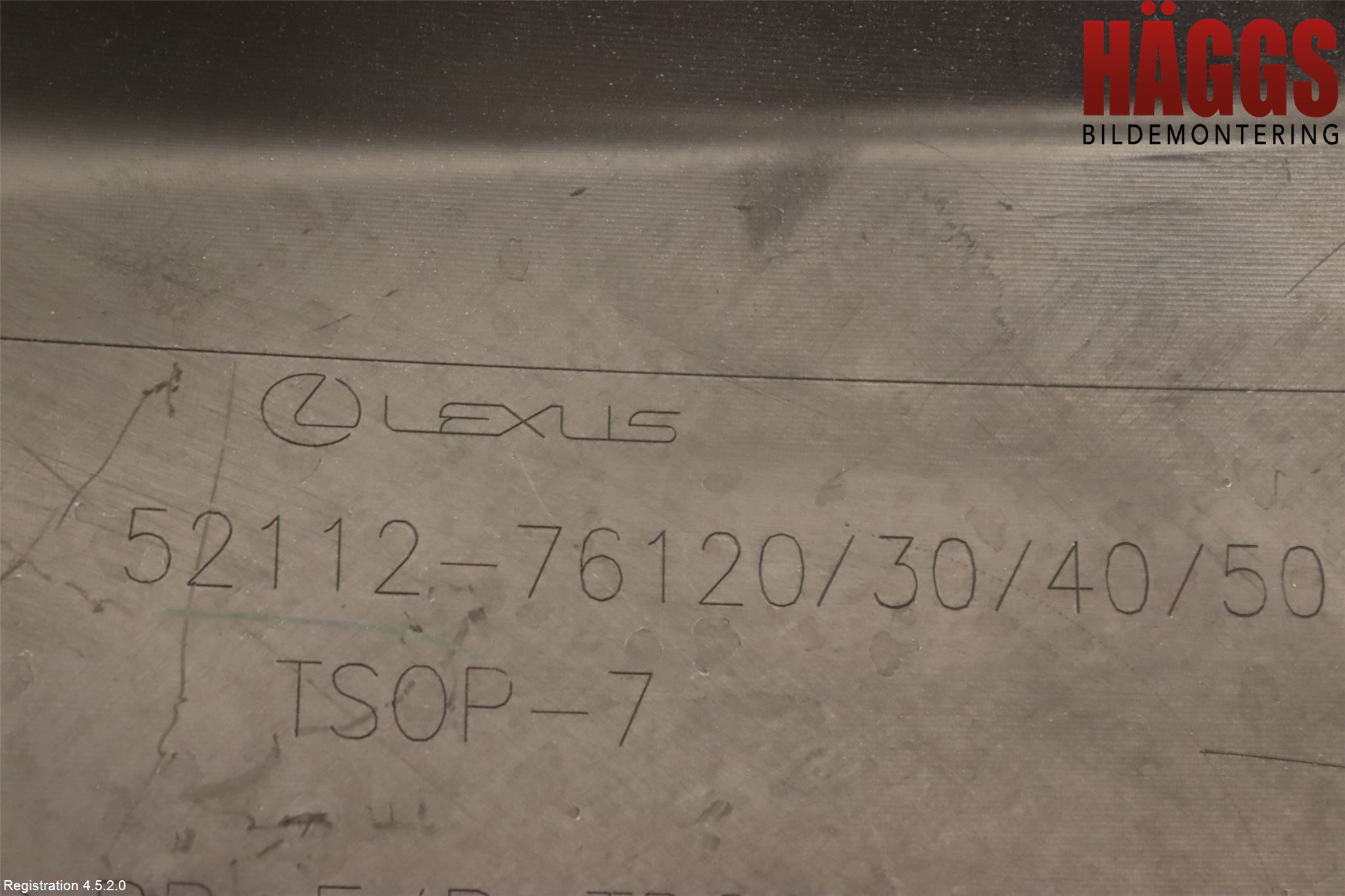 Lexus NX 300h 15-21 Stötfångardel Fram Hö
