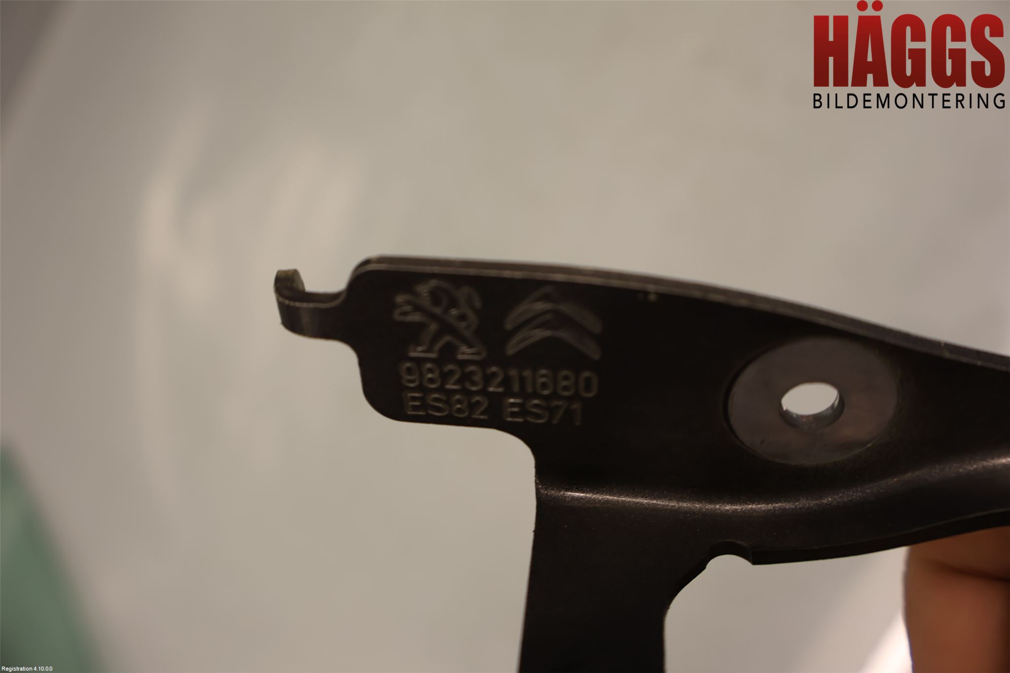 Peugeot 208/E-208 20- Huvgångjärn