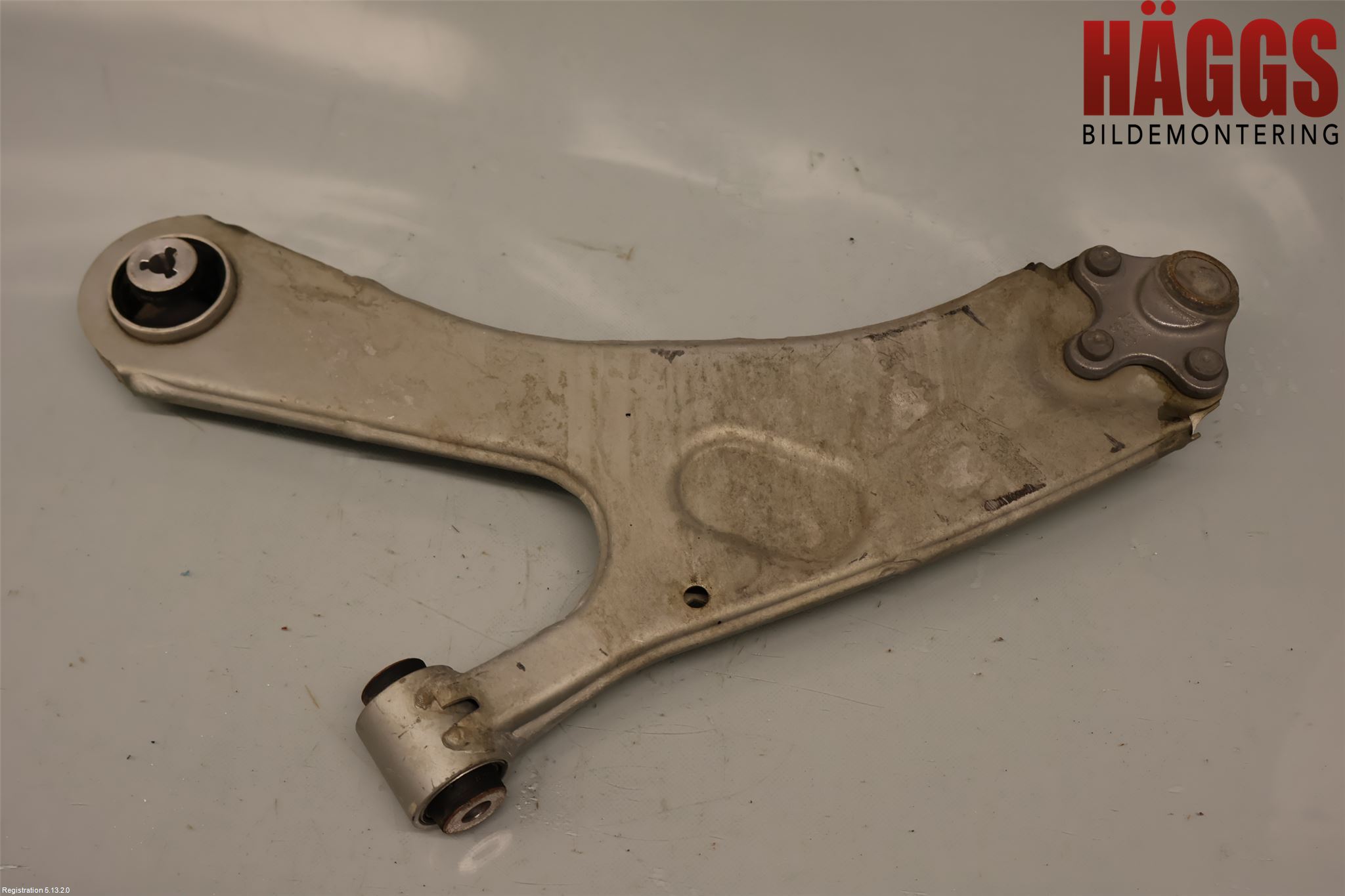 Peugeot 2008/E-2008 20- Bärarm Fram Undre Hö