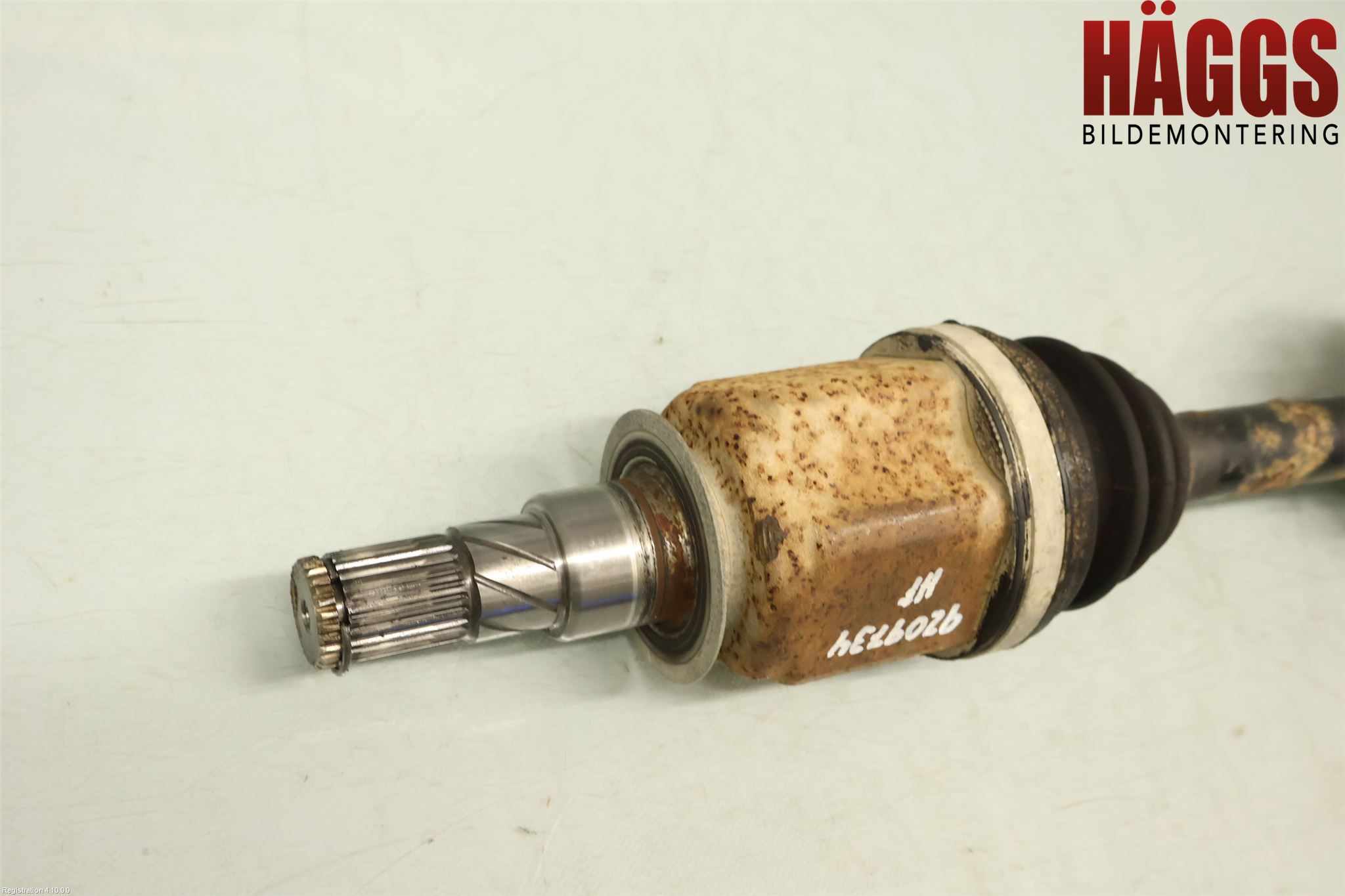 Nissan NAVARA 05-16 Drivaxel Fram Höger