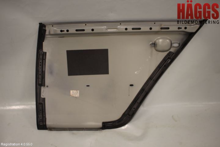 Volkswagen VW GOLF V 04-09 Dörr Bak Höger