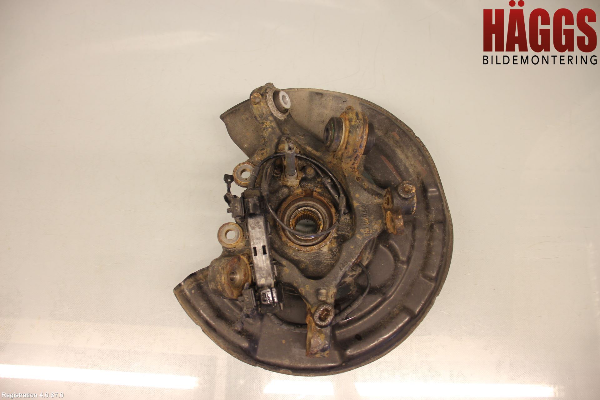 BMW 1 F20/F21 11-19 Hjullagerhus-Spindel Vä B