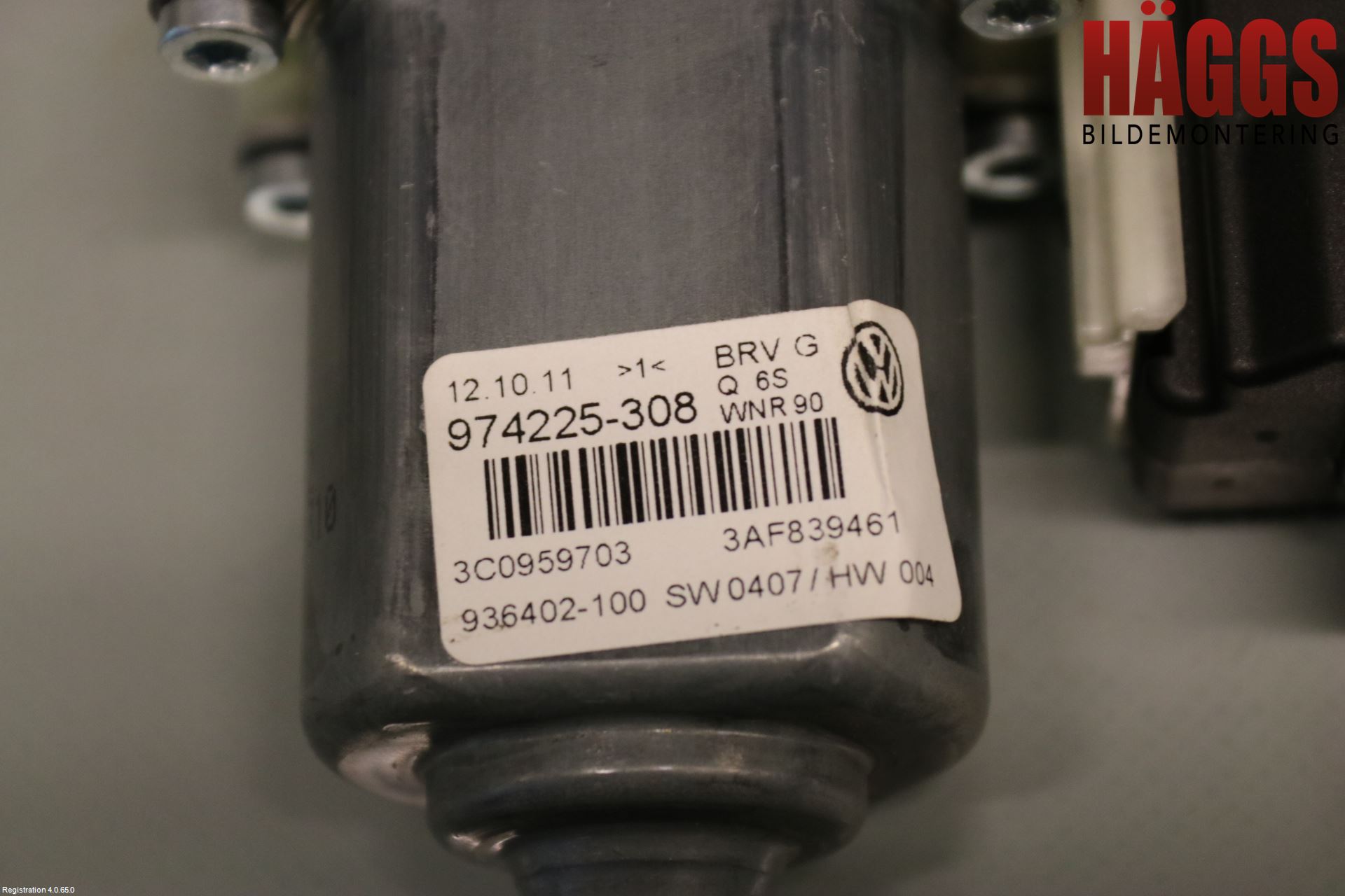 Volkswagen VW PASSAT 11-14 Fönsterhissmotor
