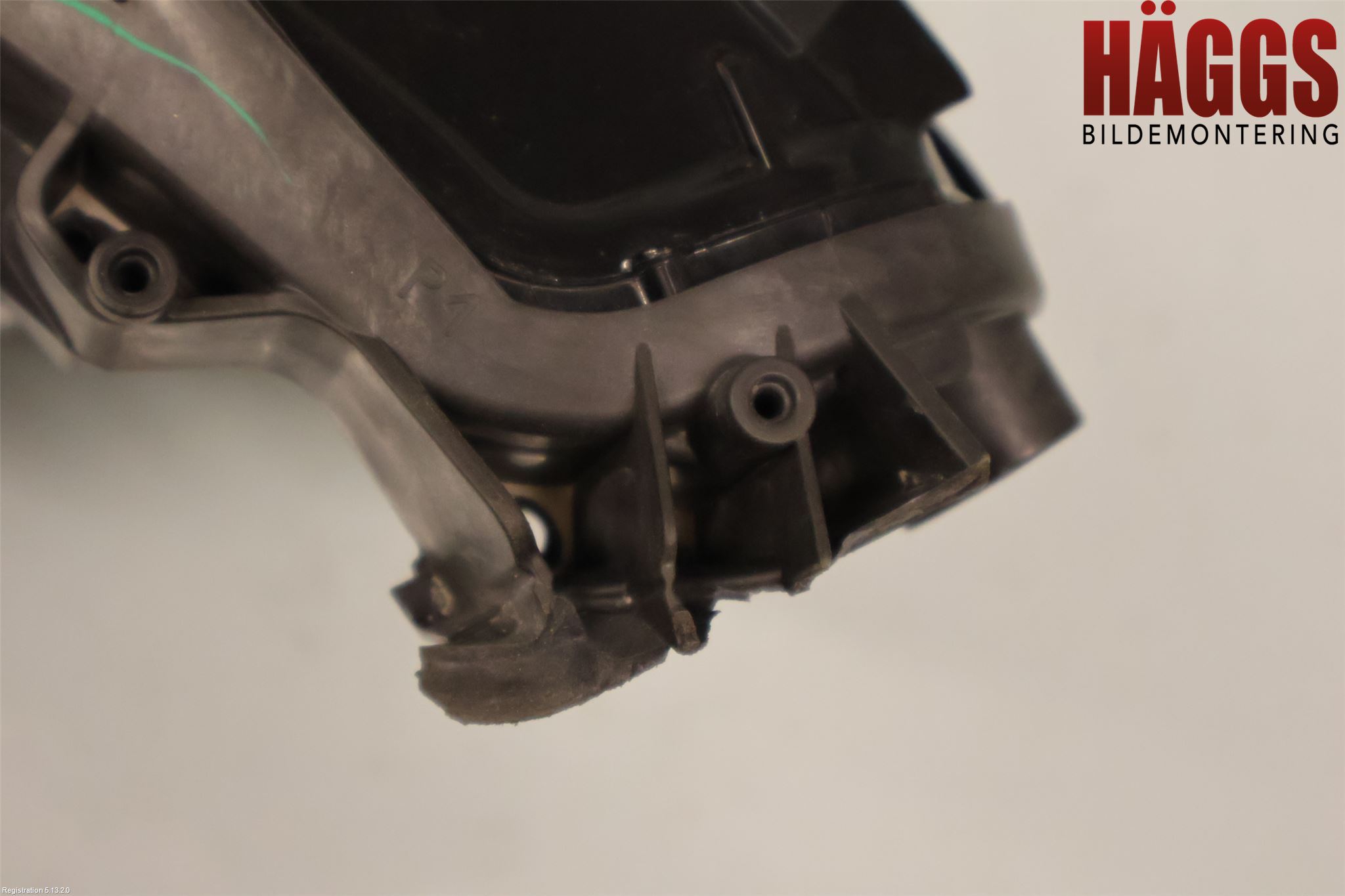 Peugeot 2008/E-2008 20- Strålkastare Höger