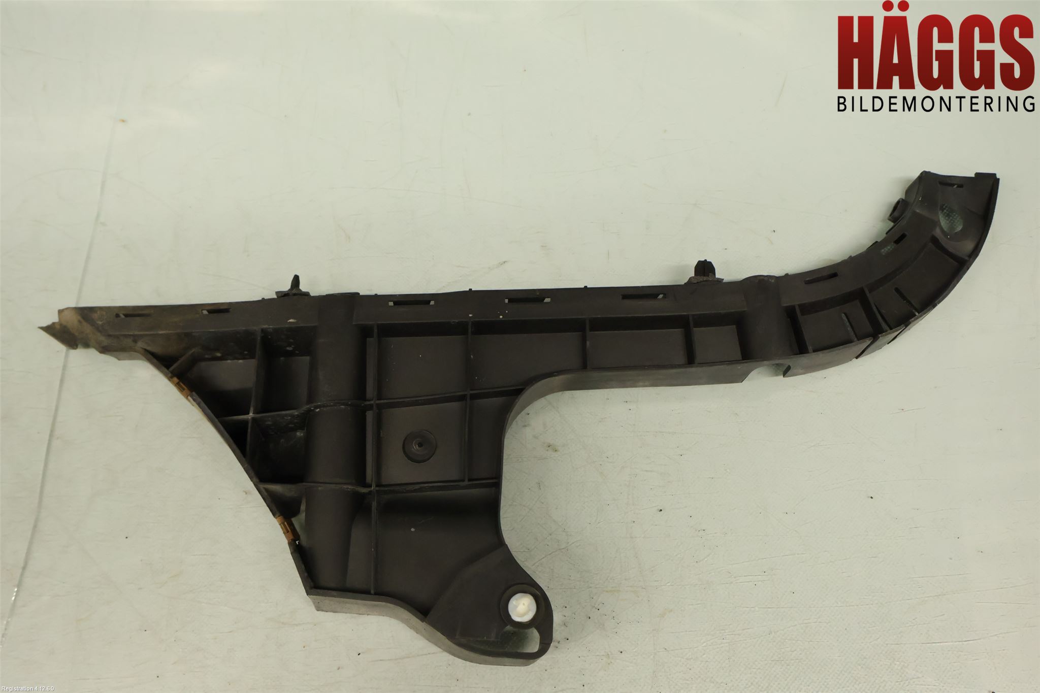 Volvo V70 08-13 Stötfångarfäste Bak Hö
