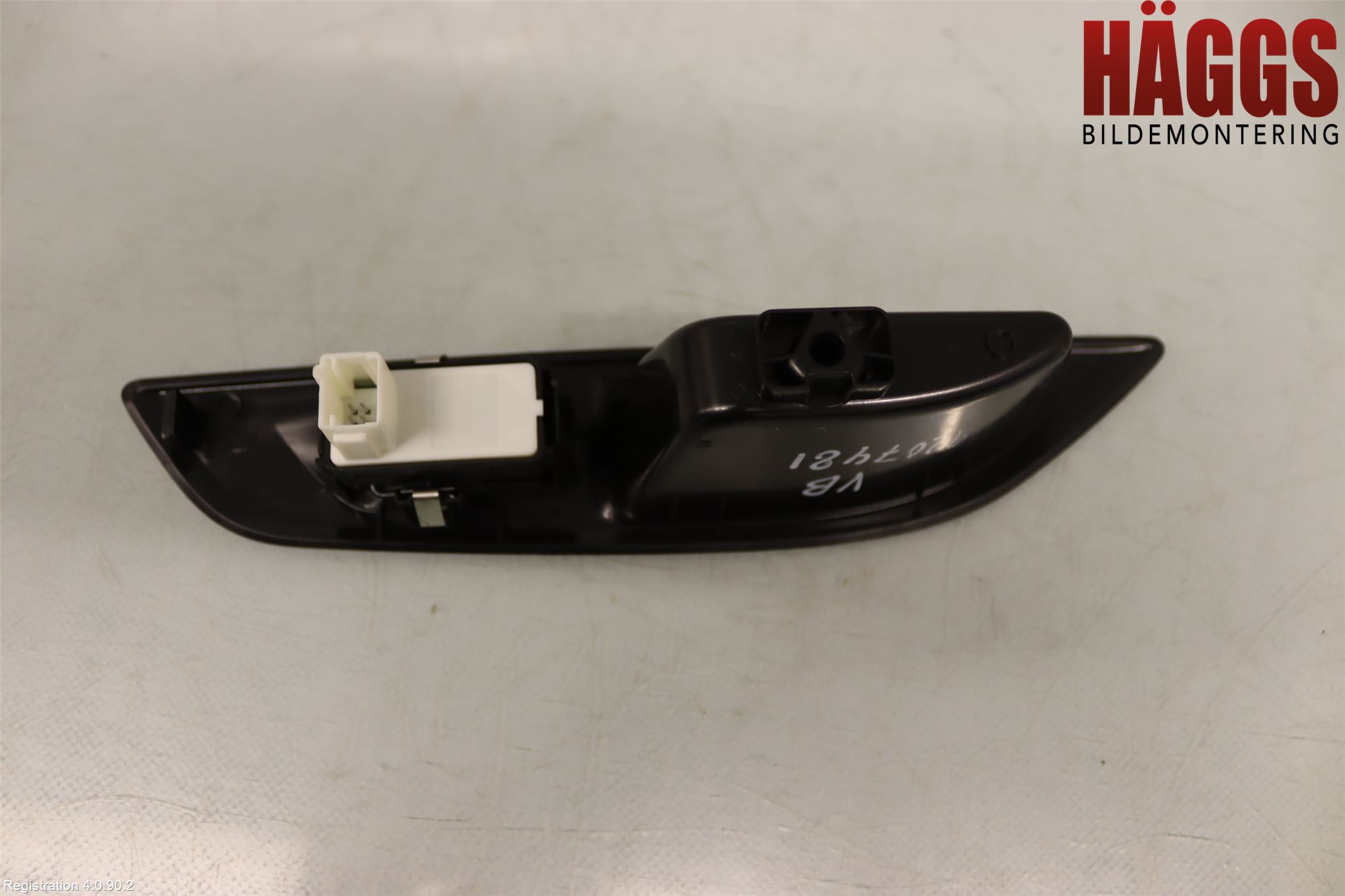 Peugeot 208/E-208 20- Strömställare Elhiss