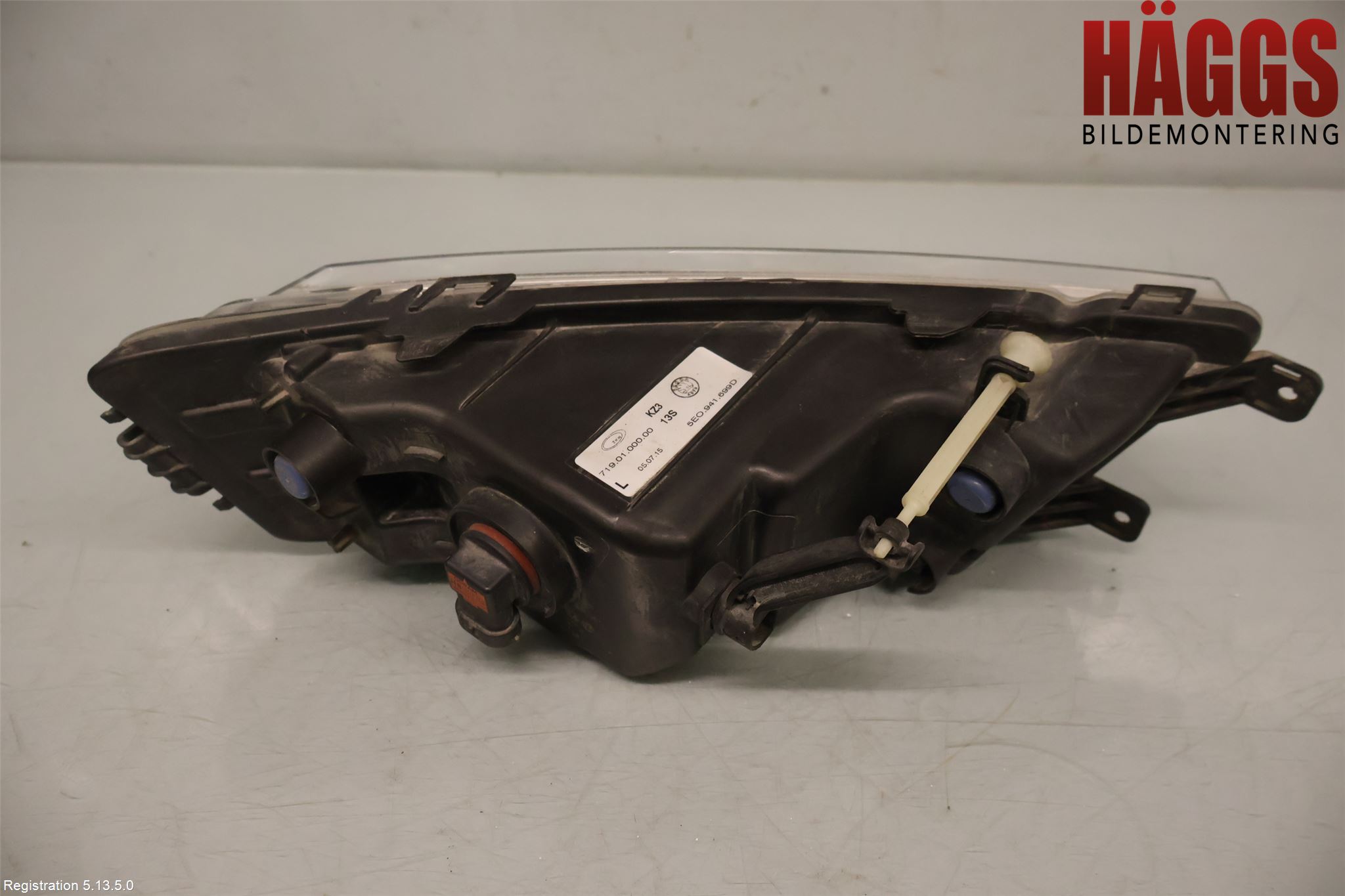 Skoda OCTAVIA (5E) 13-20 Dimljus-Varselljus Fram